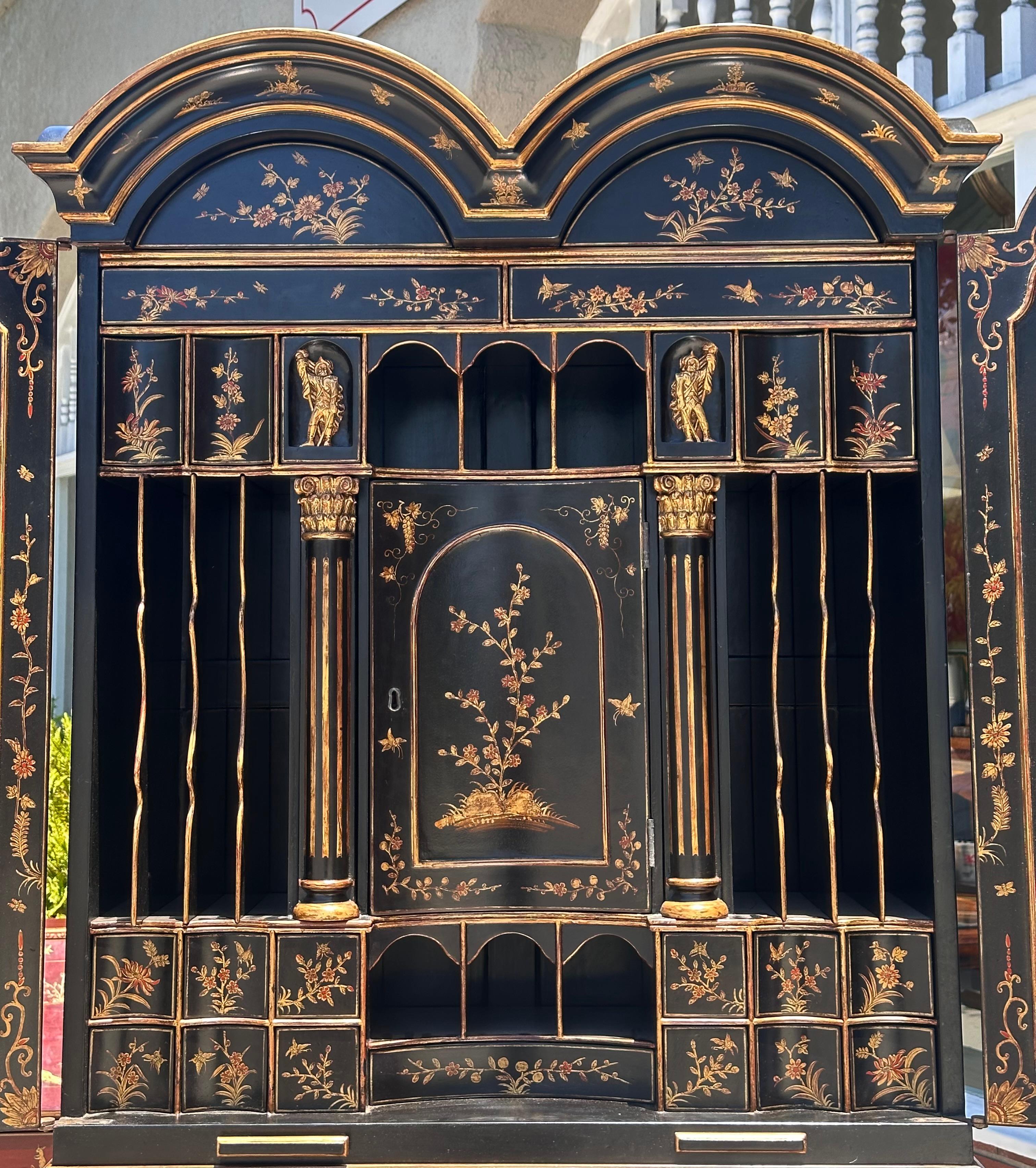 Bois Burton - Bureau secrétaire de style géorgien Chinoiserie noir et or en vente