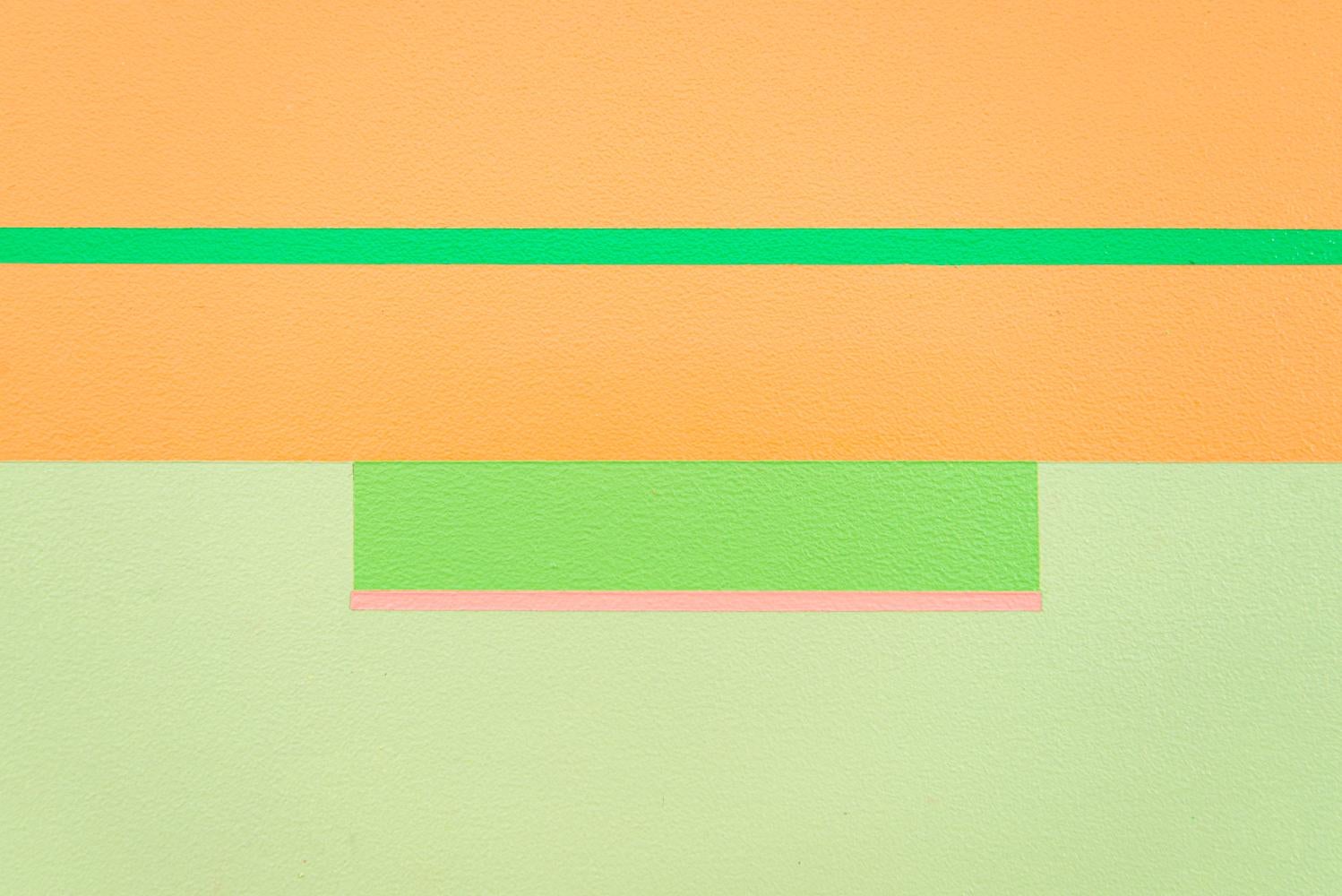 Summer Sun 3 - abstraction géométrique colorée, moderniste, acrylique sur panneau en vente 3