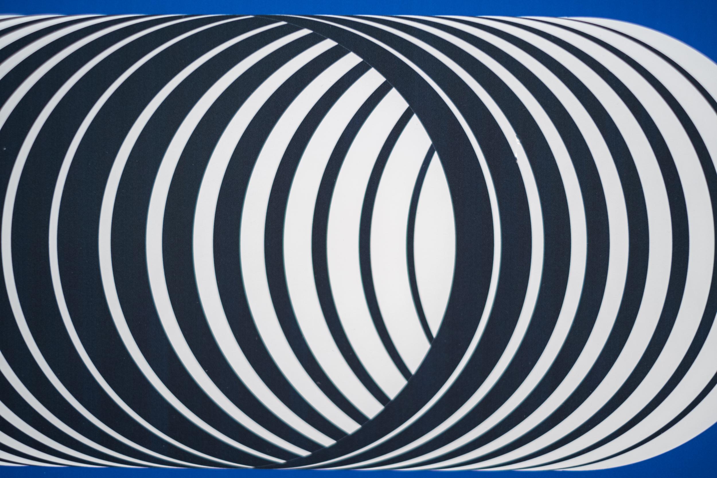 Blue Tube 2/15 - stampa giclée contemporanea, moderna, astratta geometrica in vendita 3