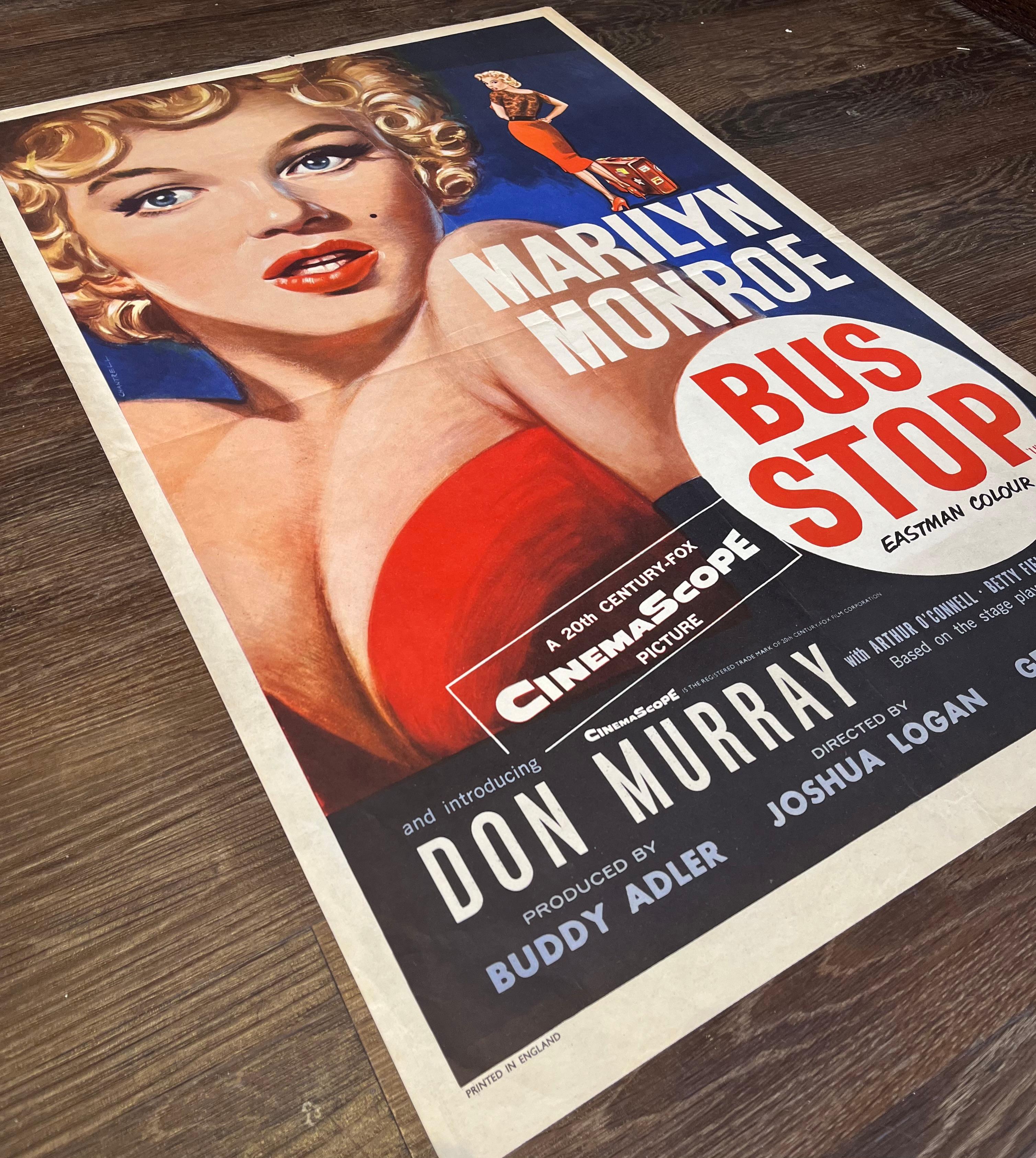 Stop-bus (1956)
Double couronne (20 X 30 pouces)

L'œuvre de Tom Chantrell représentant Marilyn Monroe sur cette affiche est considérée par beaucoup comme la meilleure image de Marilyn Monroe sur l'une de ses affiches de film. Très rare et tout à