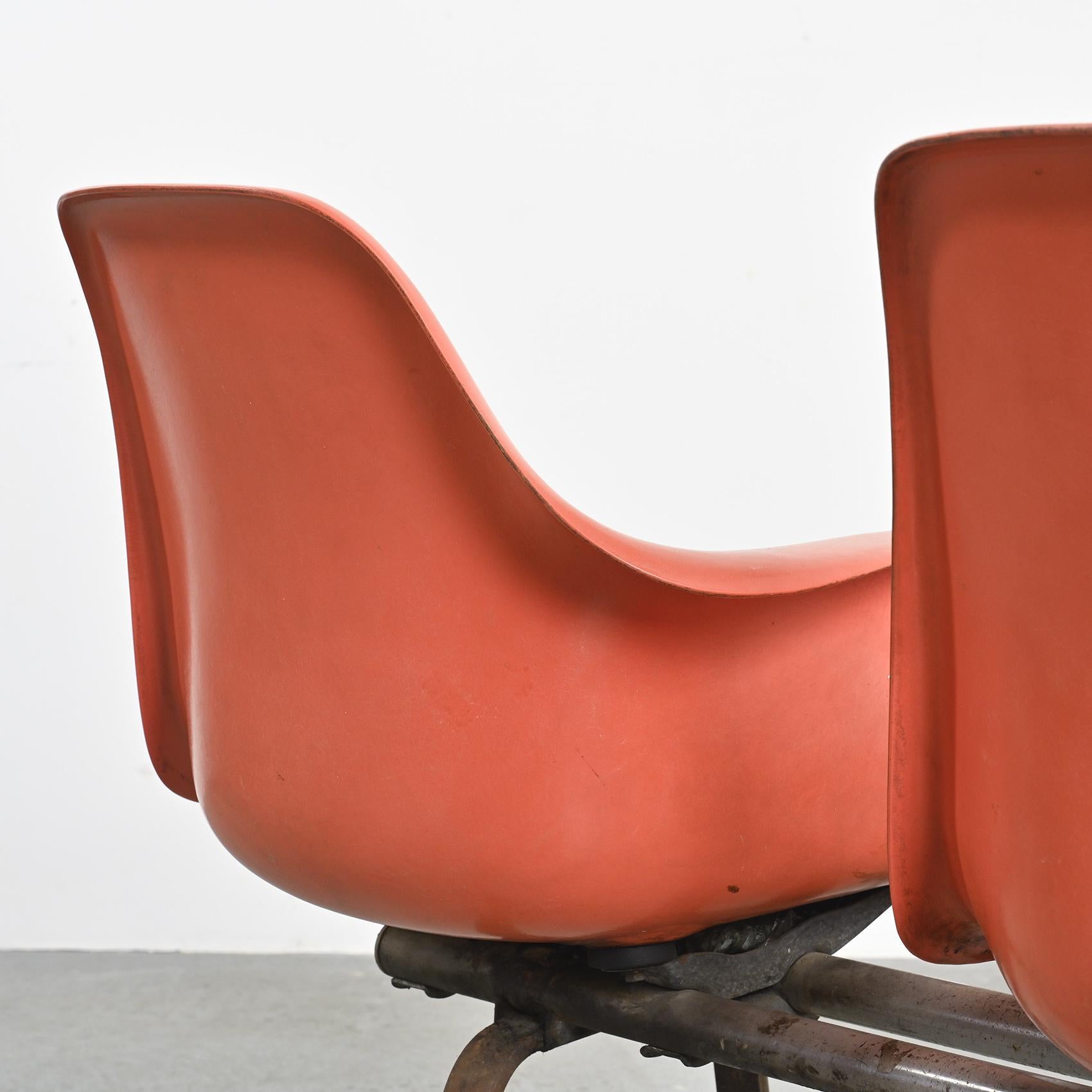 Métal Banc d'arrêt de bus Kiyonori Kikutake & Itsuko Hasegawa, Japon 1965 en vente