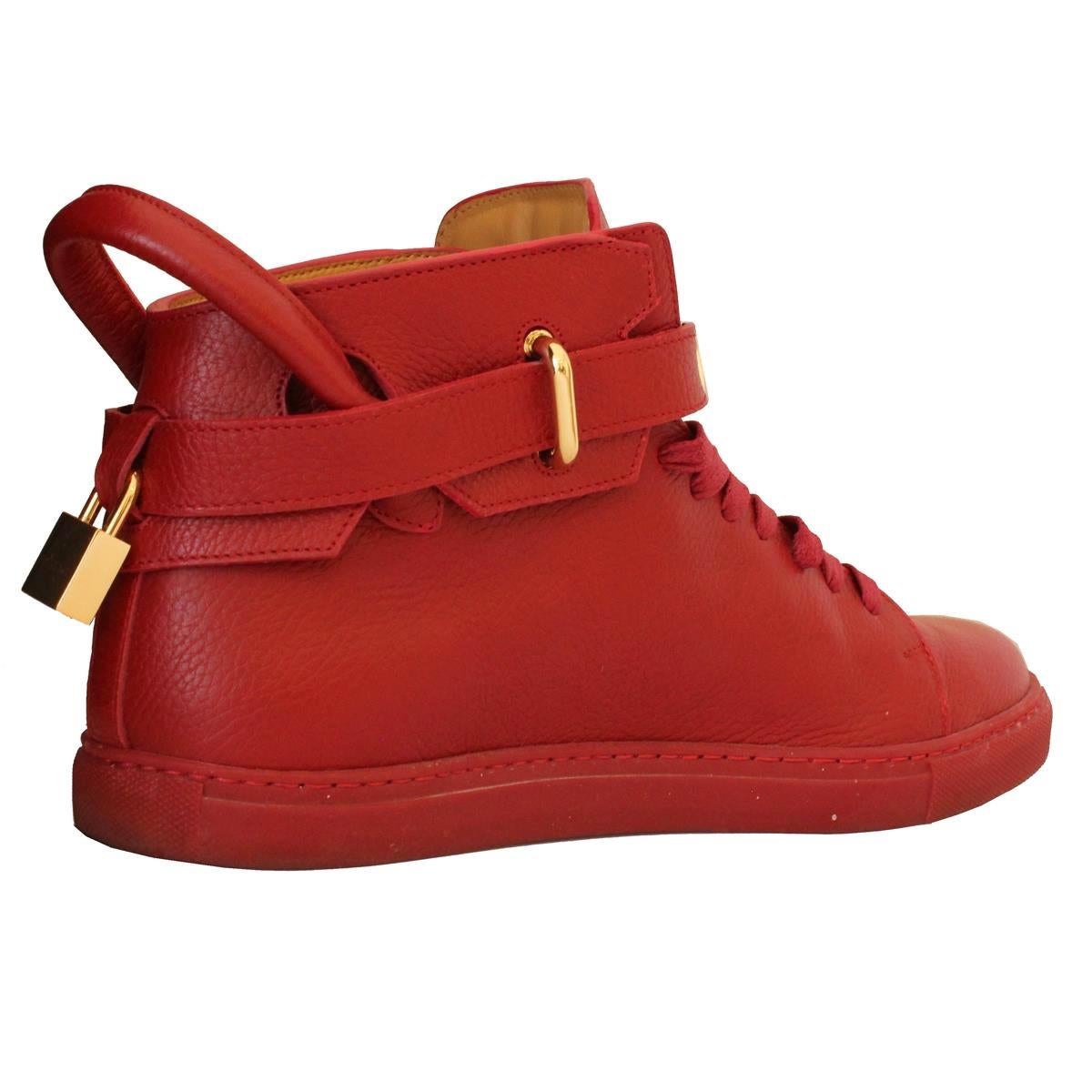 Wonderful and super quality Buscemi mens high sneakers
Leather 
Red color
Laced
Golden keys and locker
Worldwide express shipping included in the price !