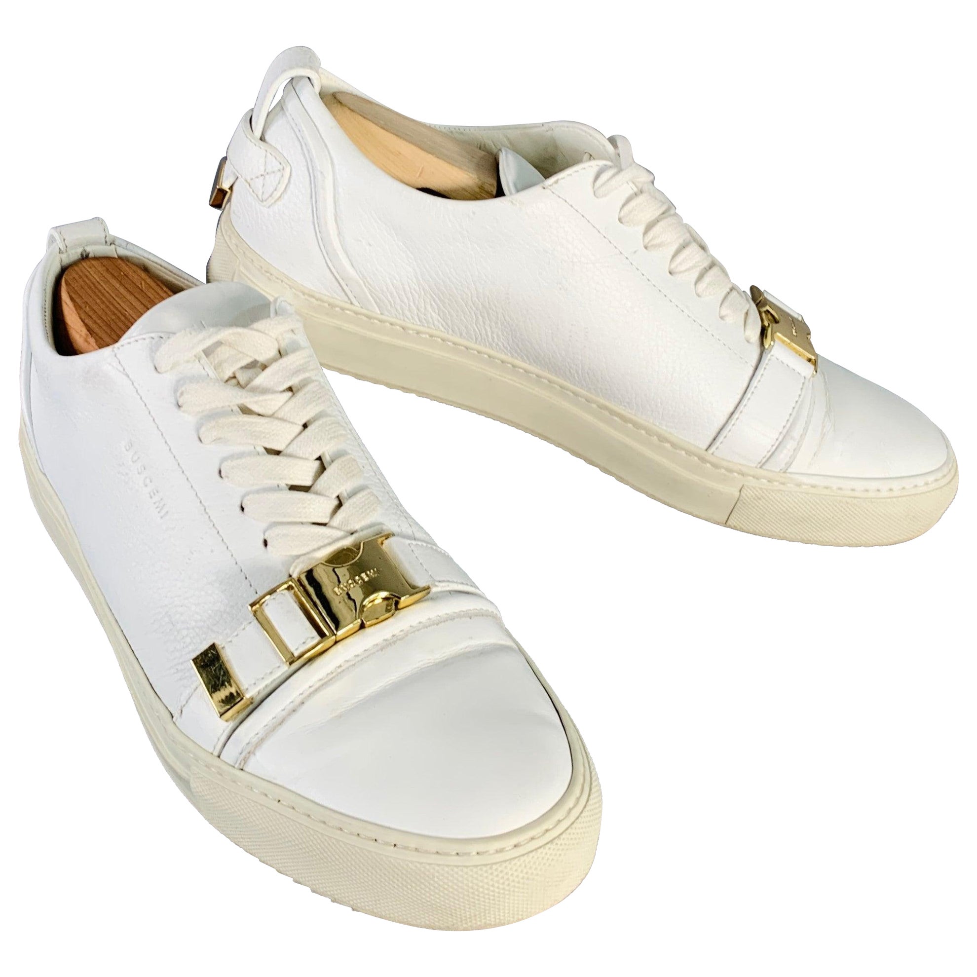 BUSCEMI Size 13 White Pebble Grain Leather Buckle Cap Toe Low Top Sneakers For Sale