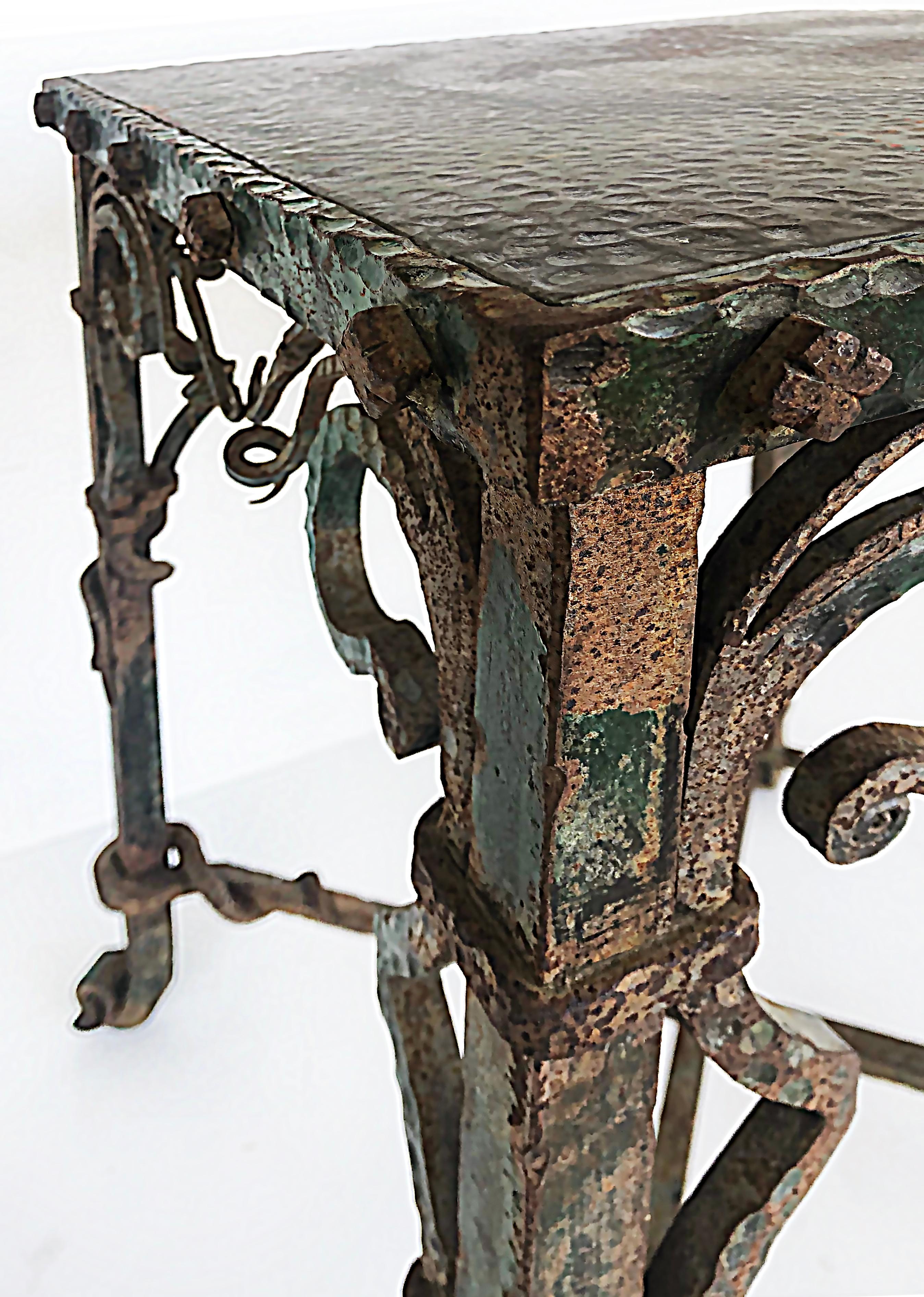 Buschere & Son Wrought Iron Hammered Copper Side/Table/Plant Stand/Pedestal In Good Condition In Miami, FL
