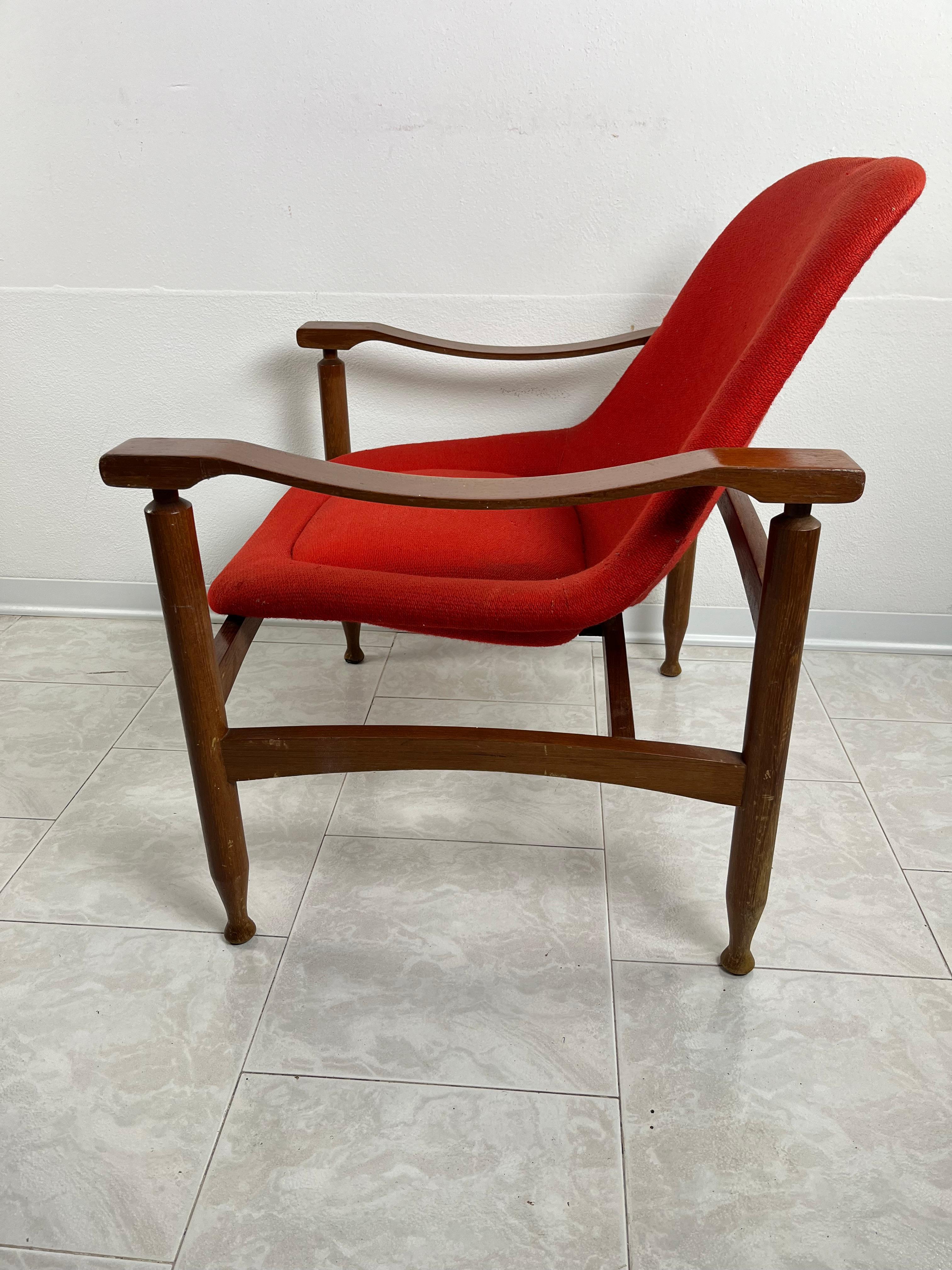 Busnelli Sessel Mitte des Jahrhunderts Italienisches Design 1950er Jahre
Intakt und in gutem Zustand, geringe Alterungsspuren. Es gehörte dem Vater eines berühmten Innenarchitekten in meiner Stadt.

Busnelli.
Die Geschichte der Busnelli Industrial