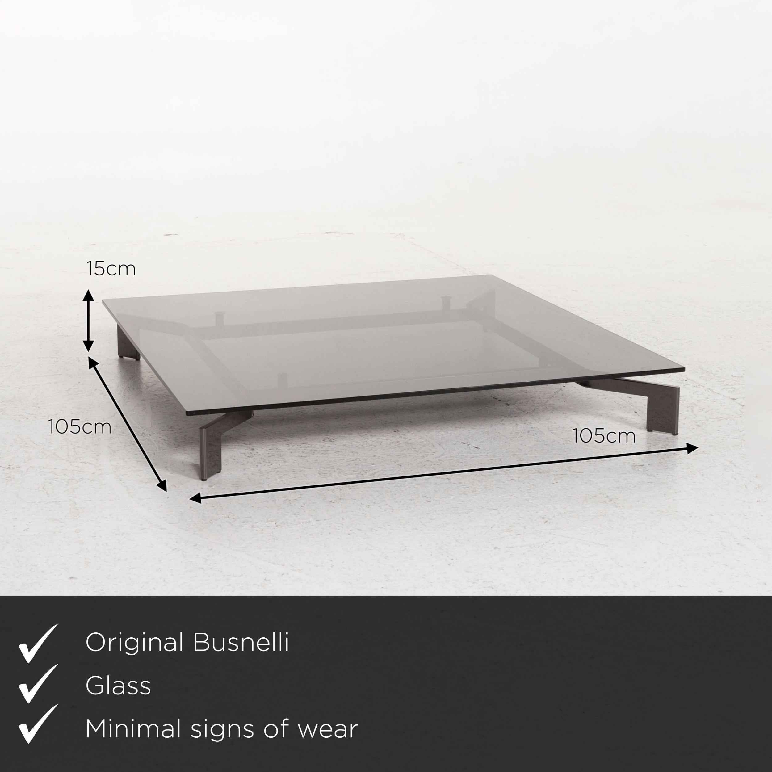 We present to you a Busnelli glass coffee table anthracite.
 

 Product measurements in centimeters:
 

Depth 105
 Width 105
 Height 15.






 