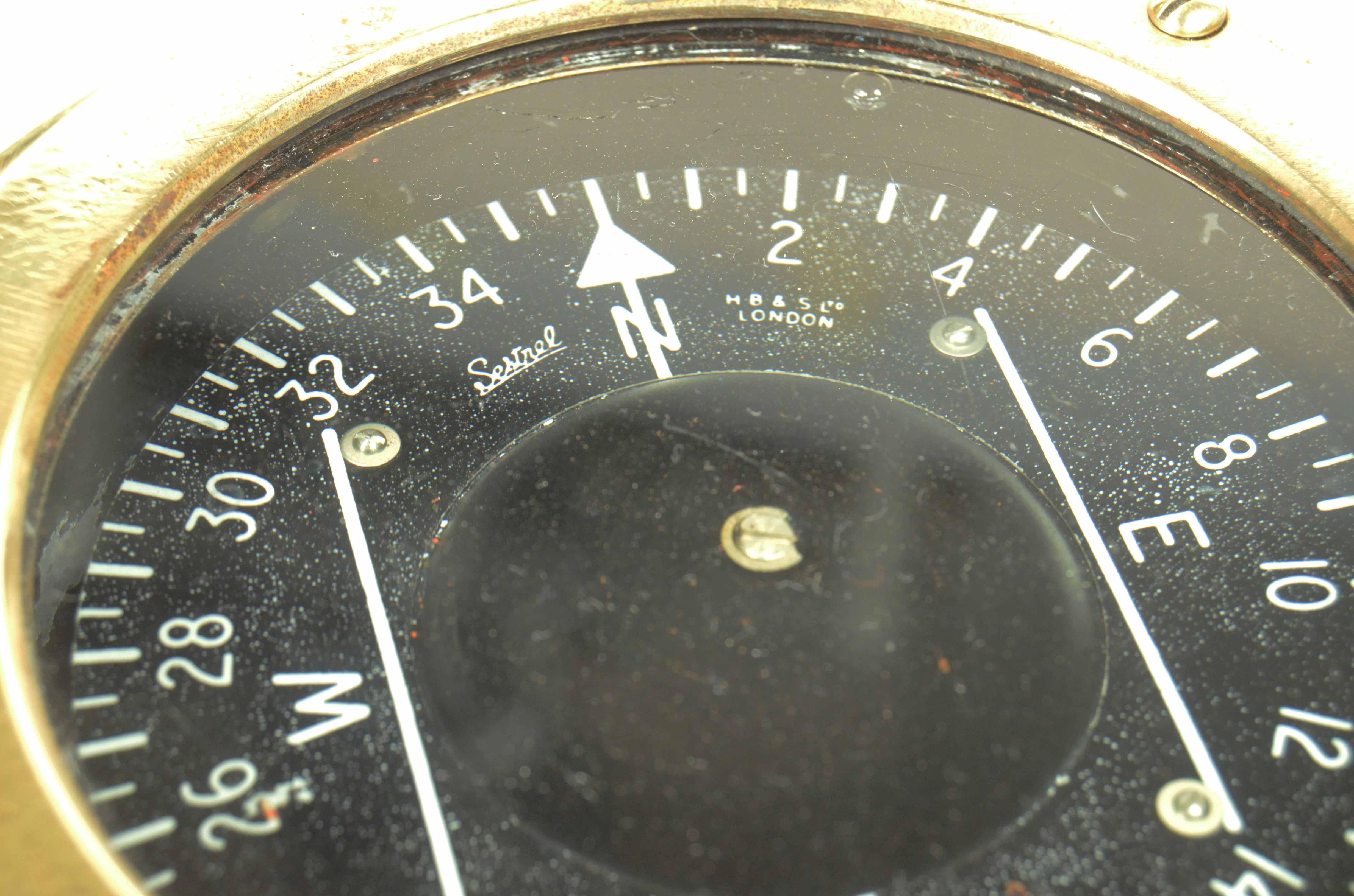 Ottone Bussola aeronautica firmata Sestrel  H B & S London made in England anni trenta in vendita