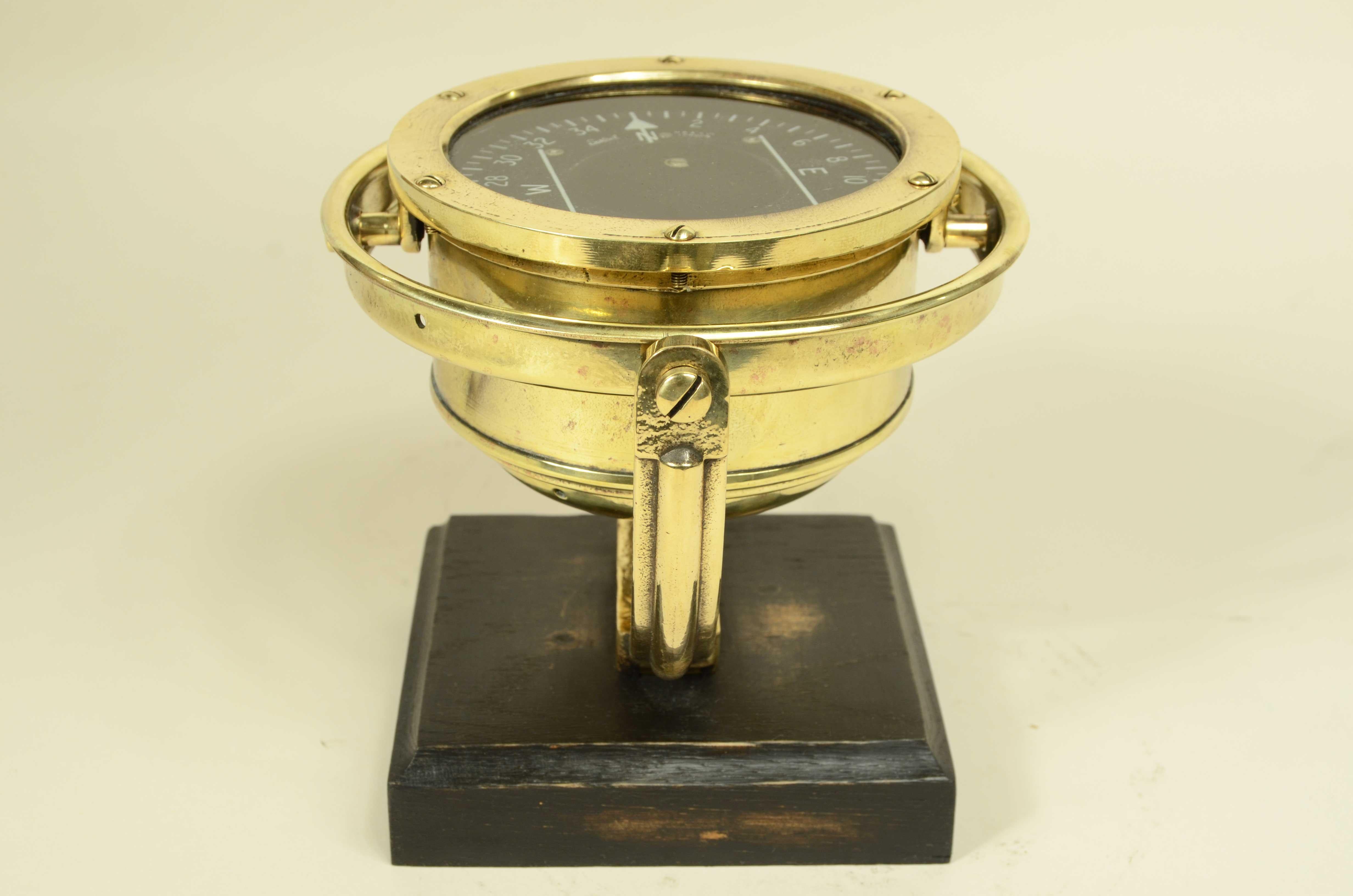 Bussola aeronautica firmata Sestrel  H B & S London made in England anni trenta in vendita 4