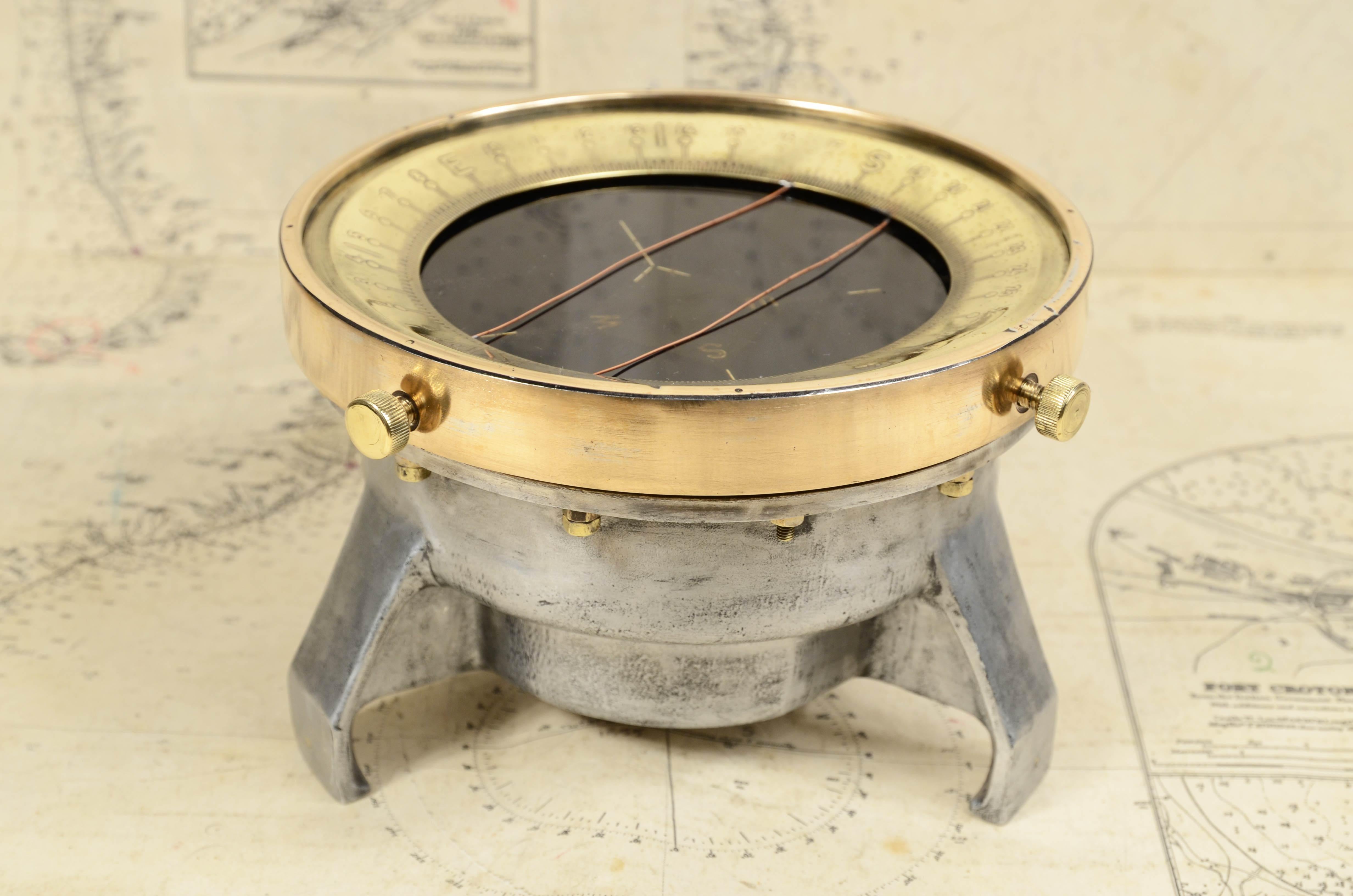 Brass and aluminum aviation compass complete with azimuth circle 1940 U.S.A For Sale 3