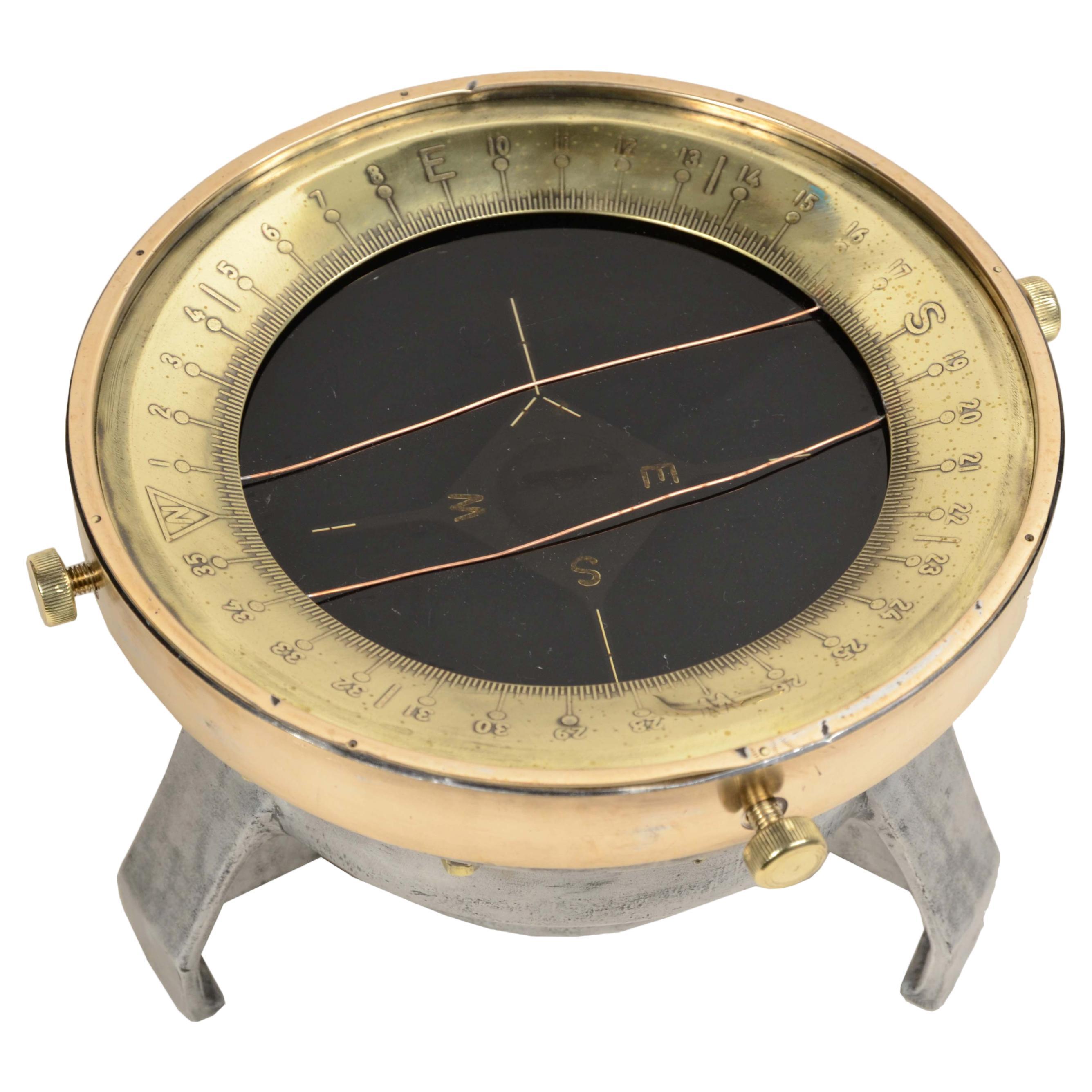 Brass and aluminum aviation compass complete with azimuth circle 1940 U.S.A For Sale