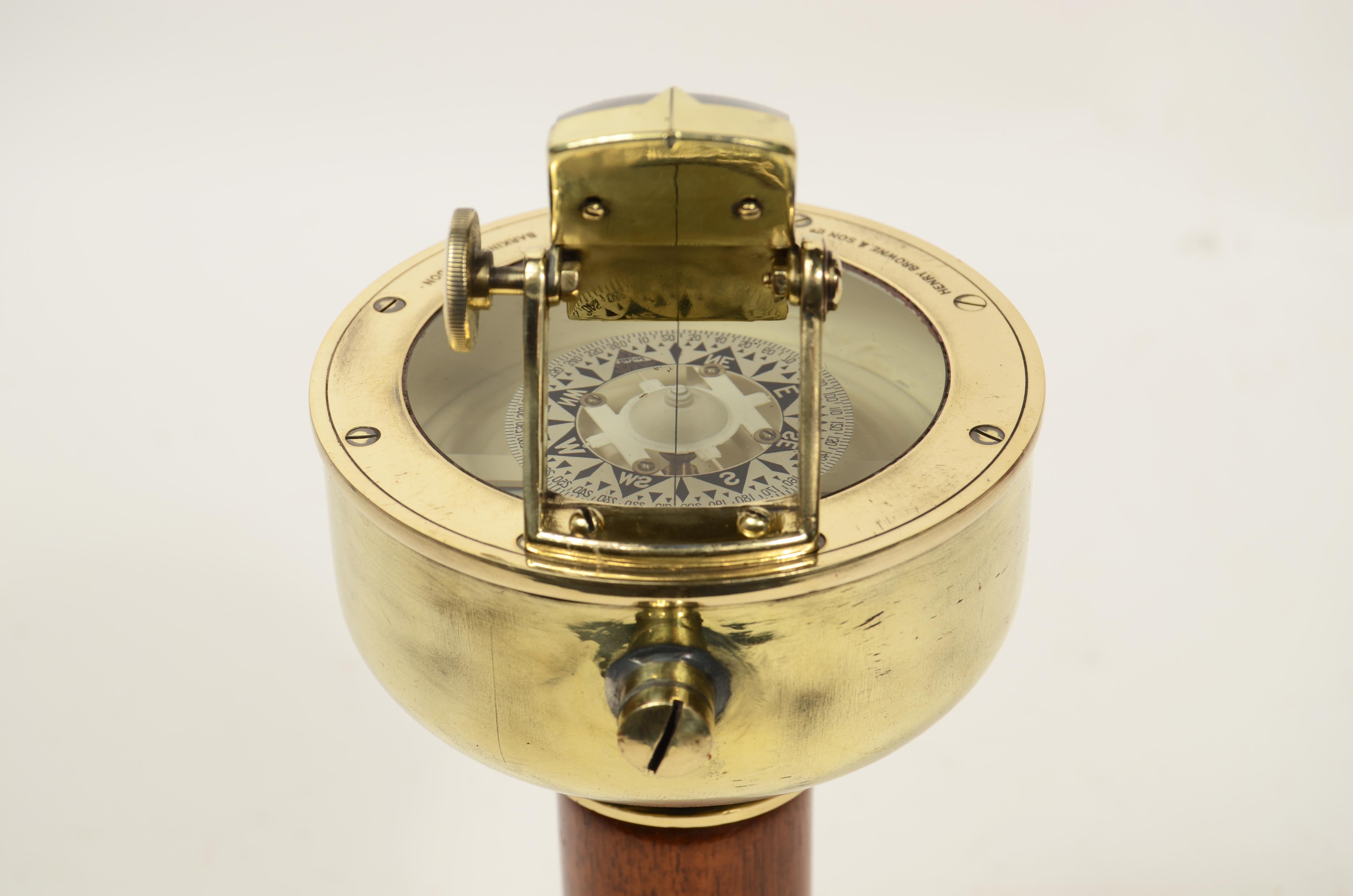 Bussola da rilevamento magnetico a mano firmata Henry Browne & Son Ltd  Sestrel in vendita 7