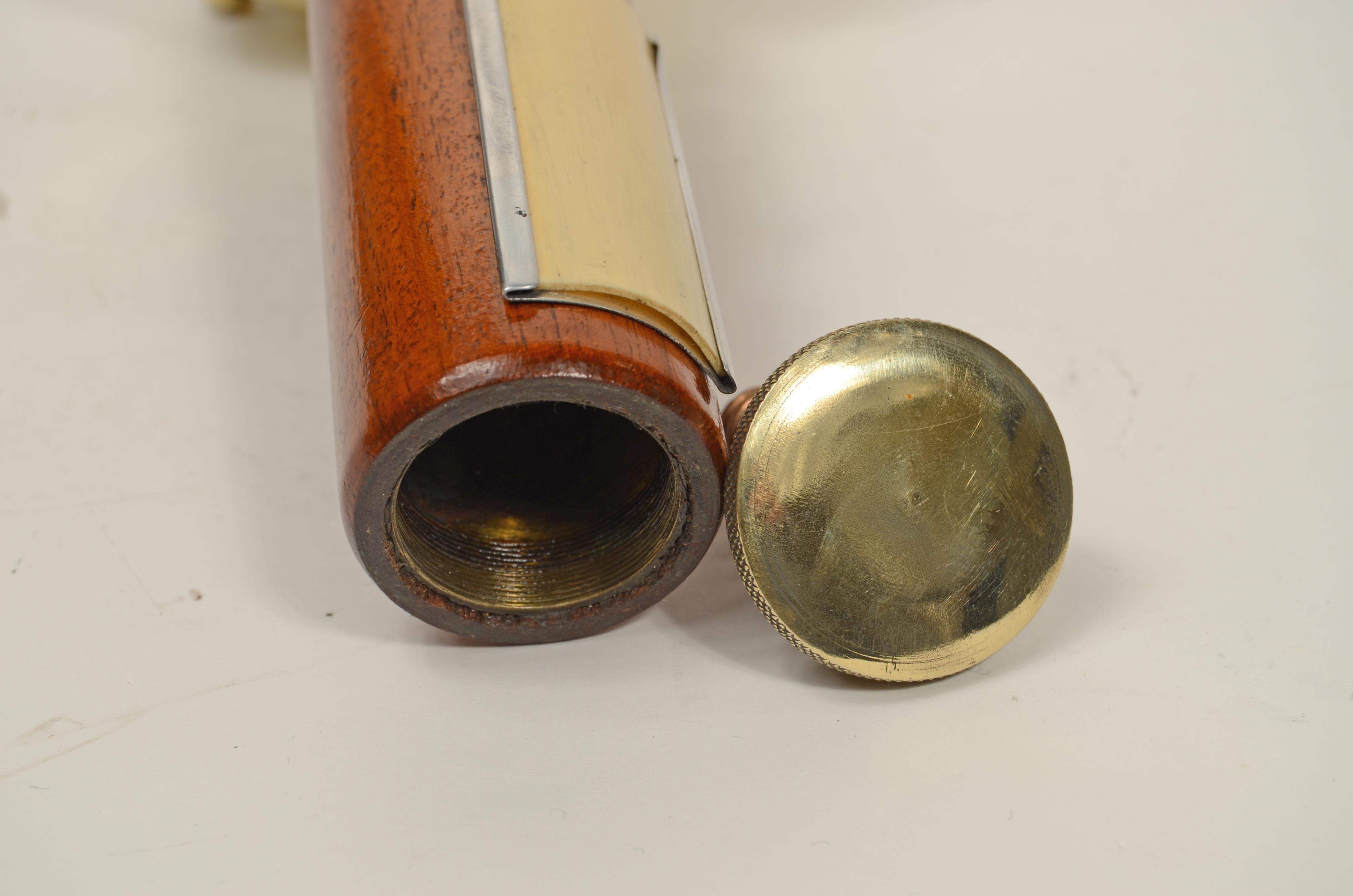 Bussola da rilevamento magnetico a mano firmata Henry Browne & Son Ltd  Sestrel in vendita 9