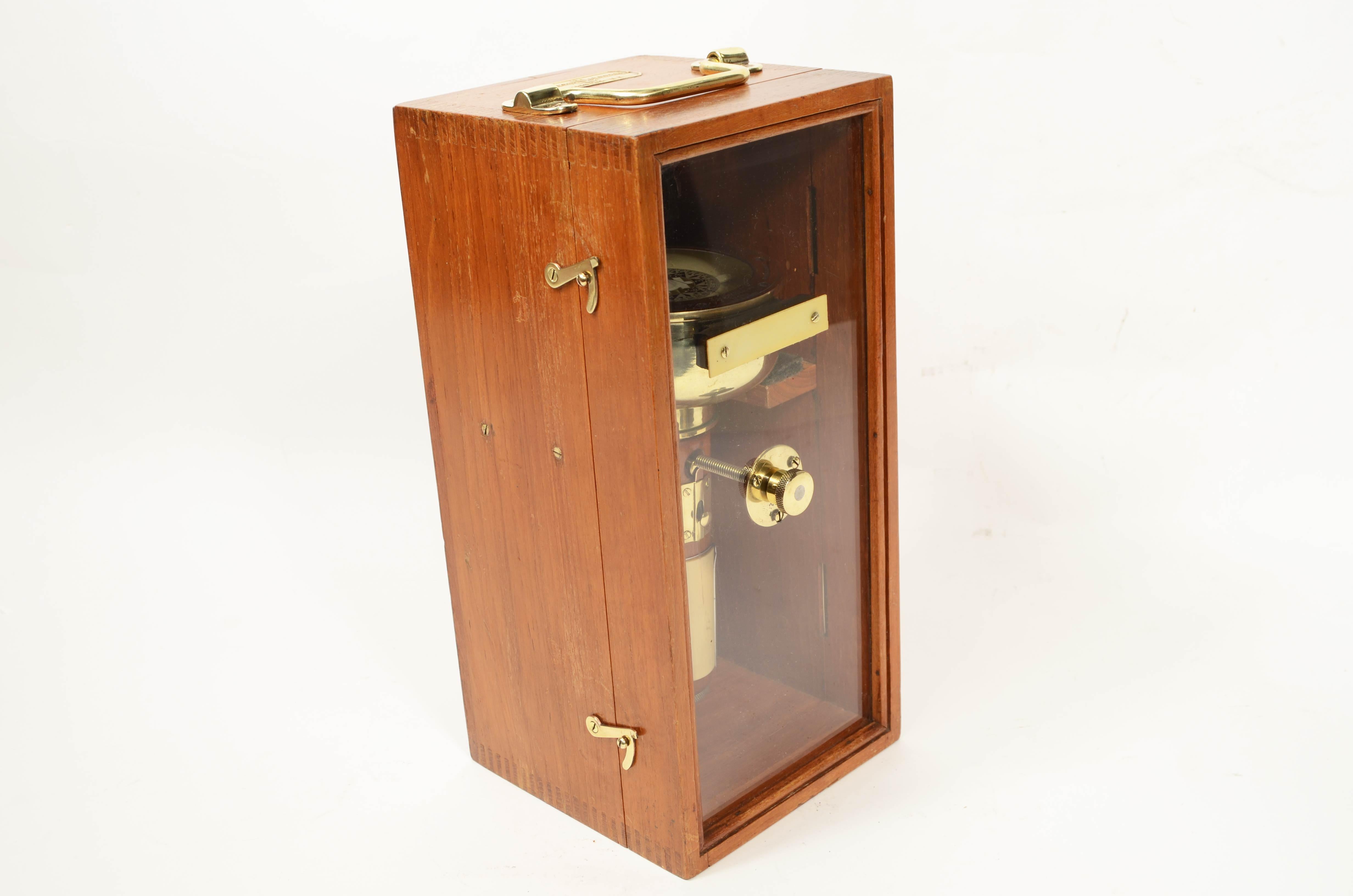 Bussola da rilevamento magnetico a mano firmata Henry Browne & Son Ltd  Sestrel in vendita 12