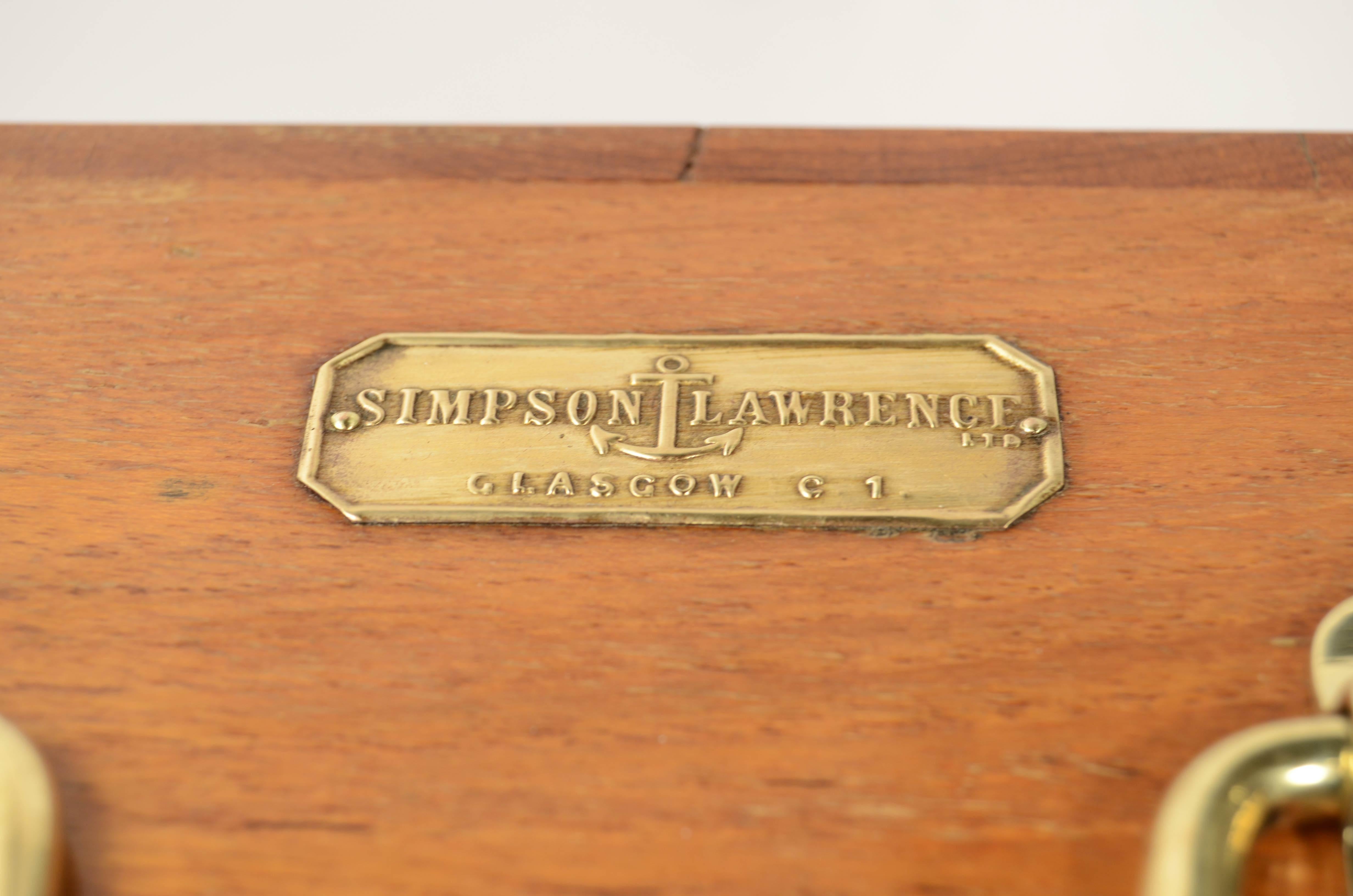 Bussola da rilevamento magnetico a mano firmata Henry Browne & Son Ltd  Sestrel in vendita 13