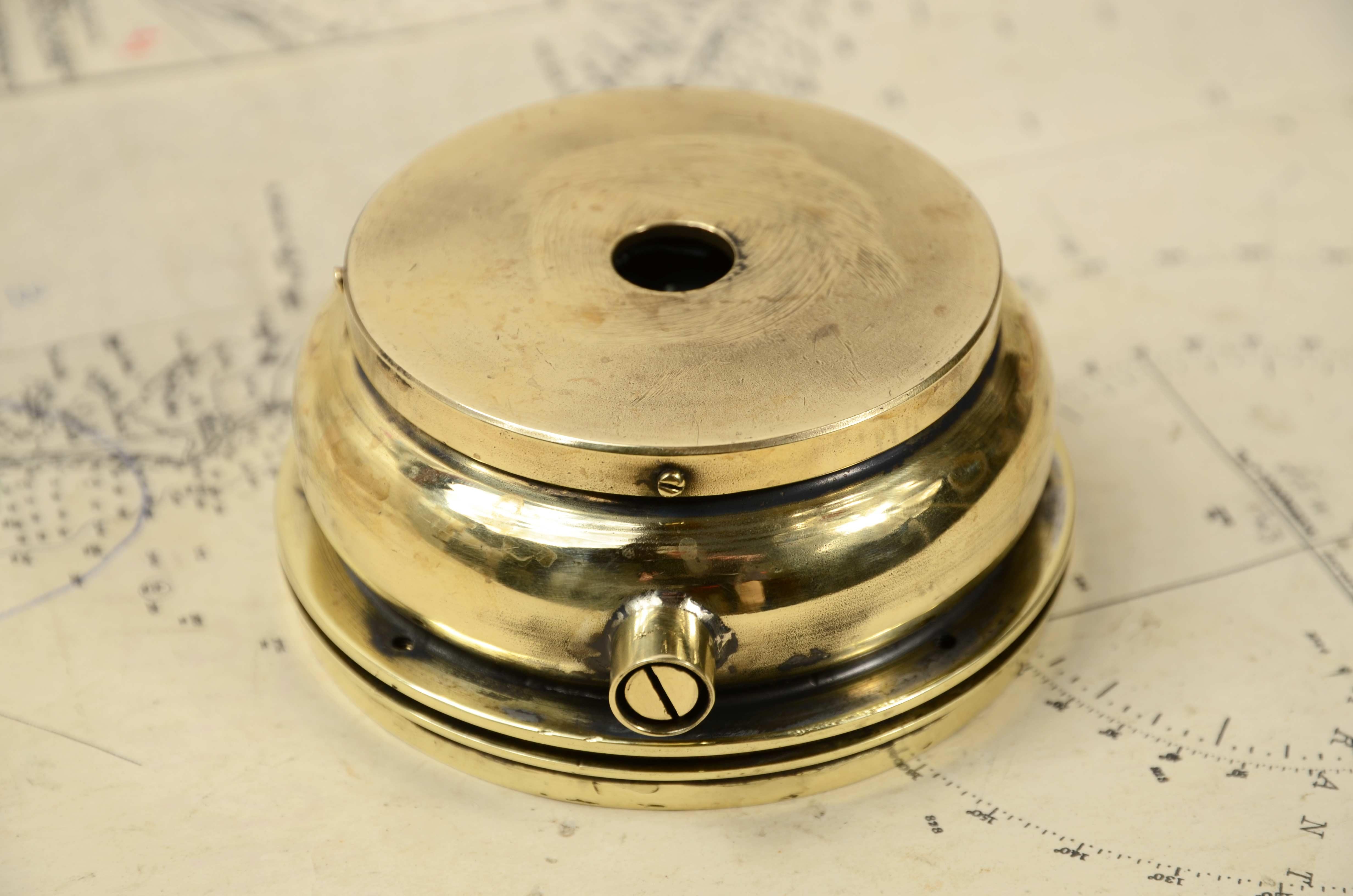 Bussola da rilevamento magnetico Medium Landing Compass N 1738 Inghilterra 1940s For Sale 5