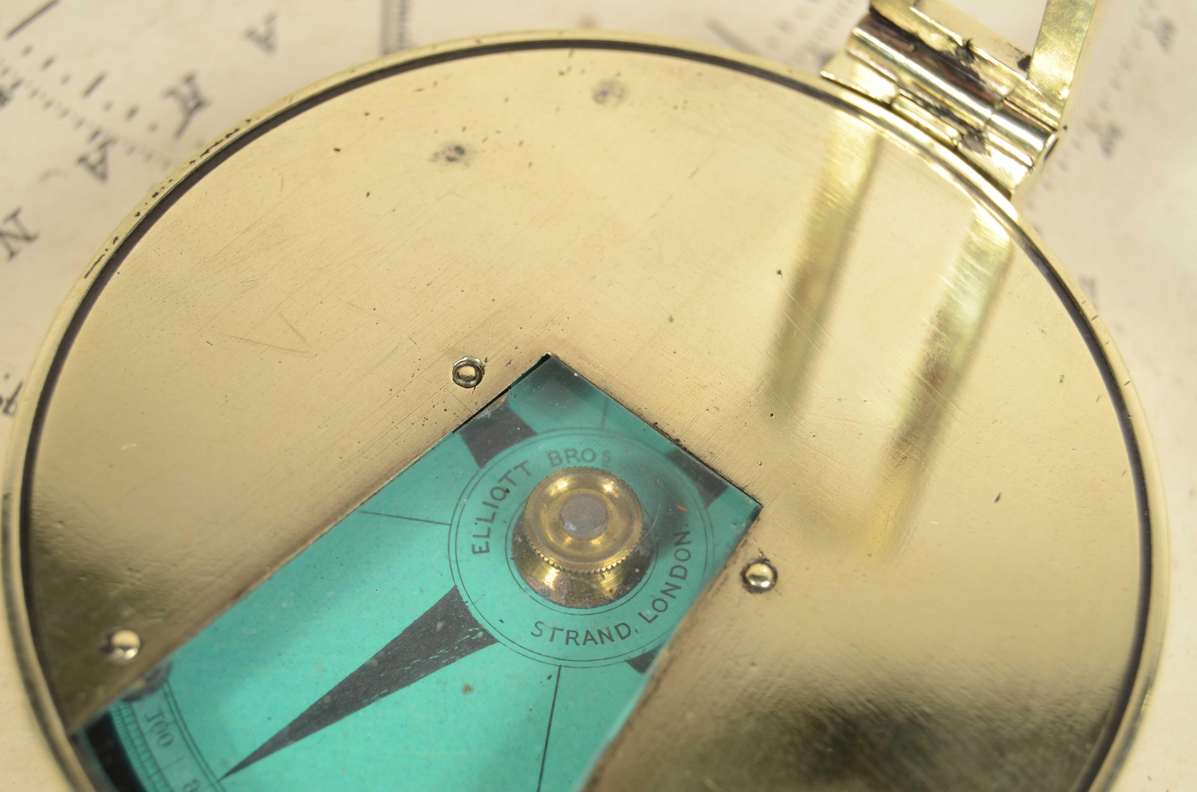 Compas magnétique nautique signé Elliott Bros London fin du 19ème siècle en vente 9