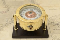 Nautical magnetic compass, signed by Henry Browne & Son Ltd Sestrel 1942.