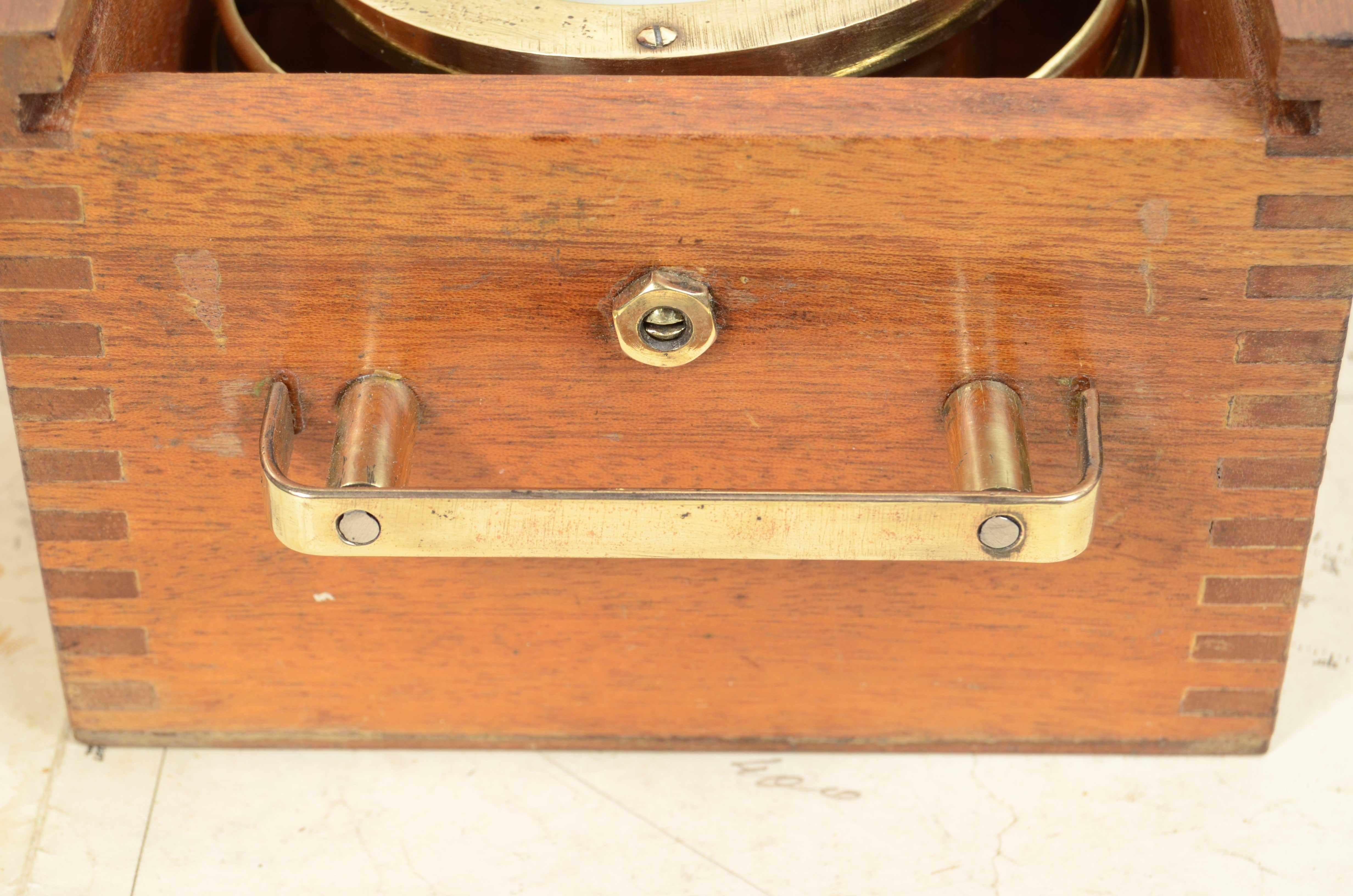 Nautischer Magnetkompass aus Messing, signiert Sestrel London, um 1870 im Angebot 12