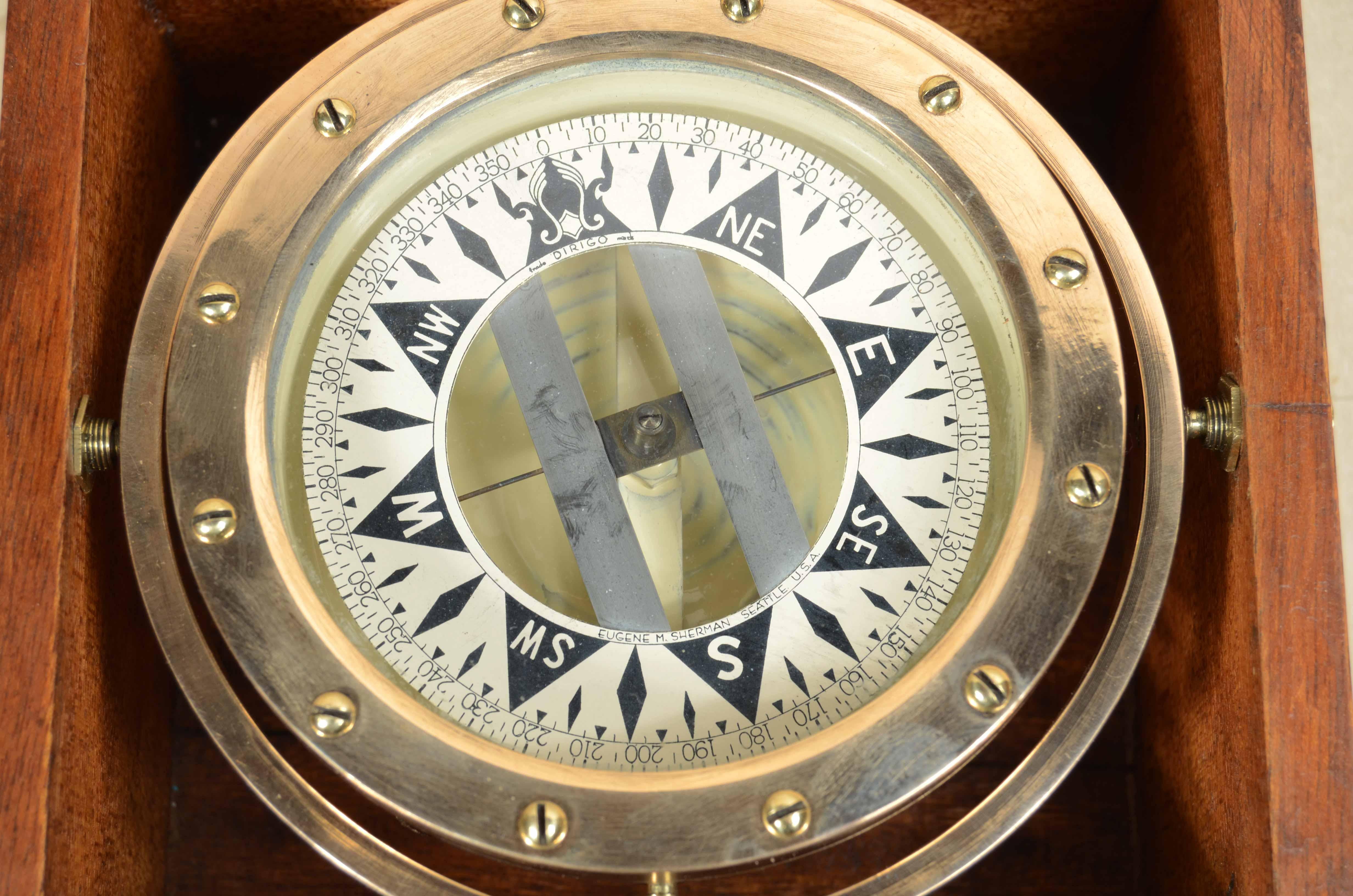 Nautischer Kompass aus Messing und Kupfer auf Kardangelenk signiert DIRIGO 1920 im Angebot 1