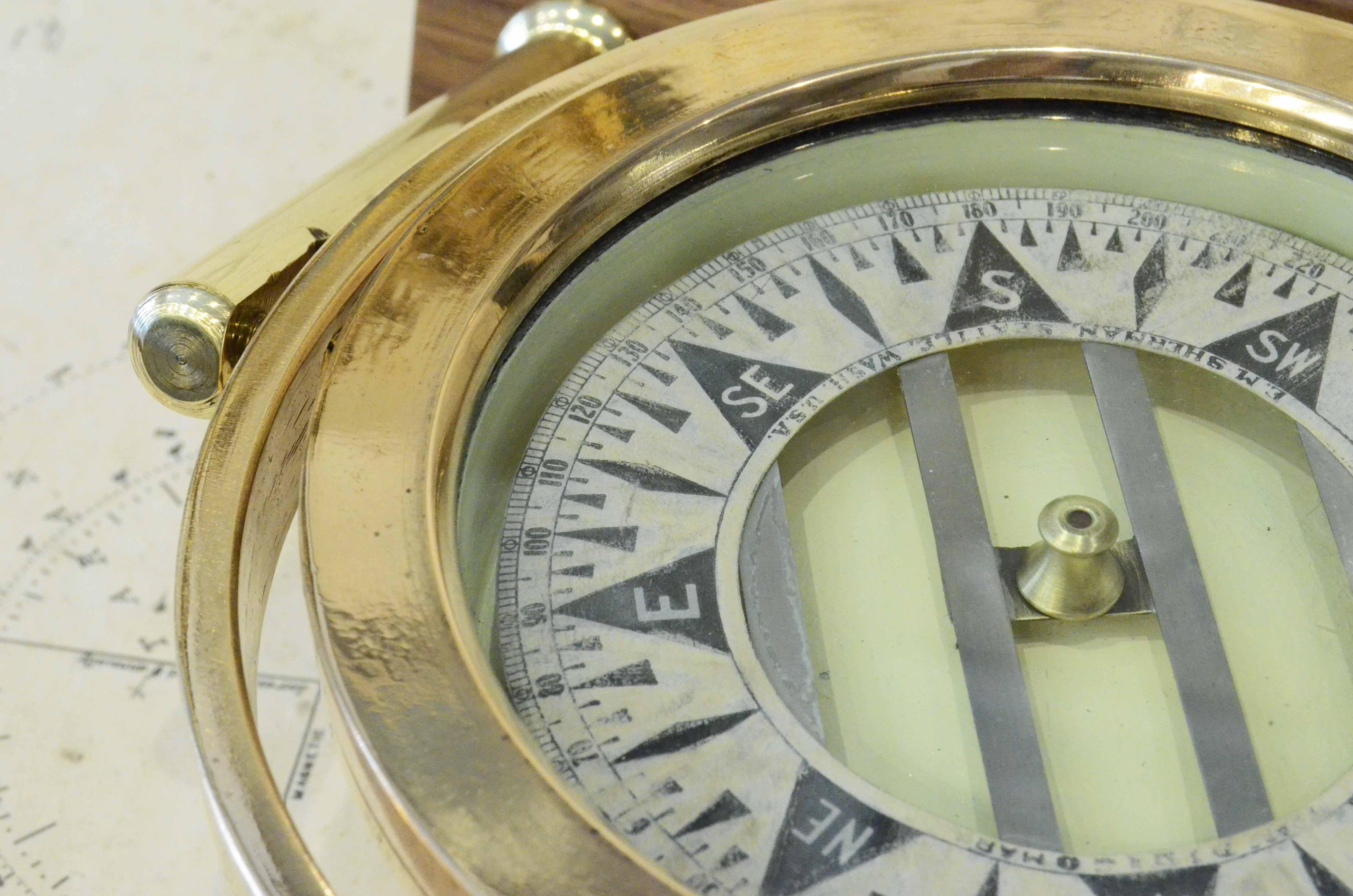 Brass nautical compass  signed DIRIGO Eugen M. Sherman Seattle USA 1920 For Sale 6