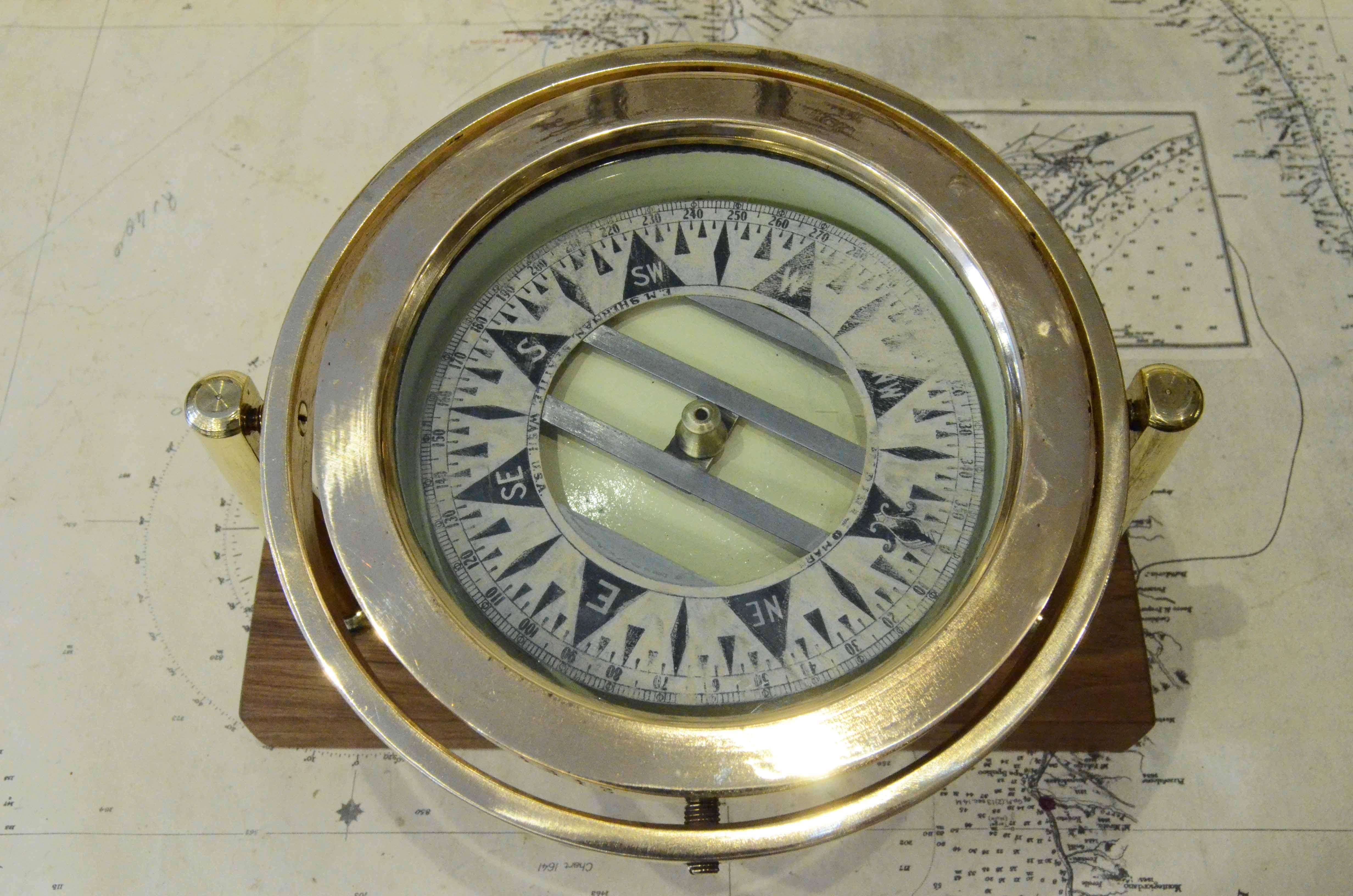 Early 20th Century Brass nautical compass  signed DIRIGO Eugen M. Sherman Seattle USA 1920 For Sale