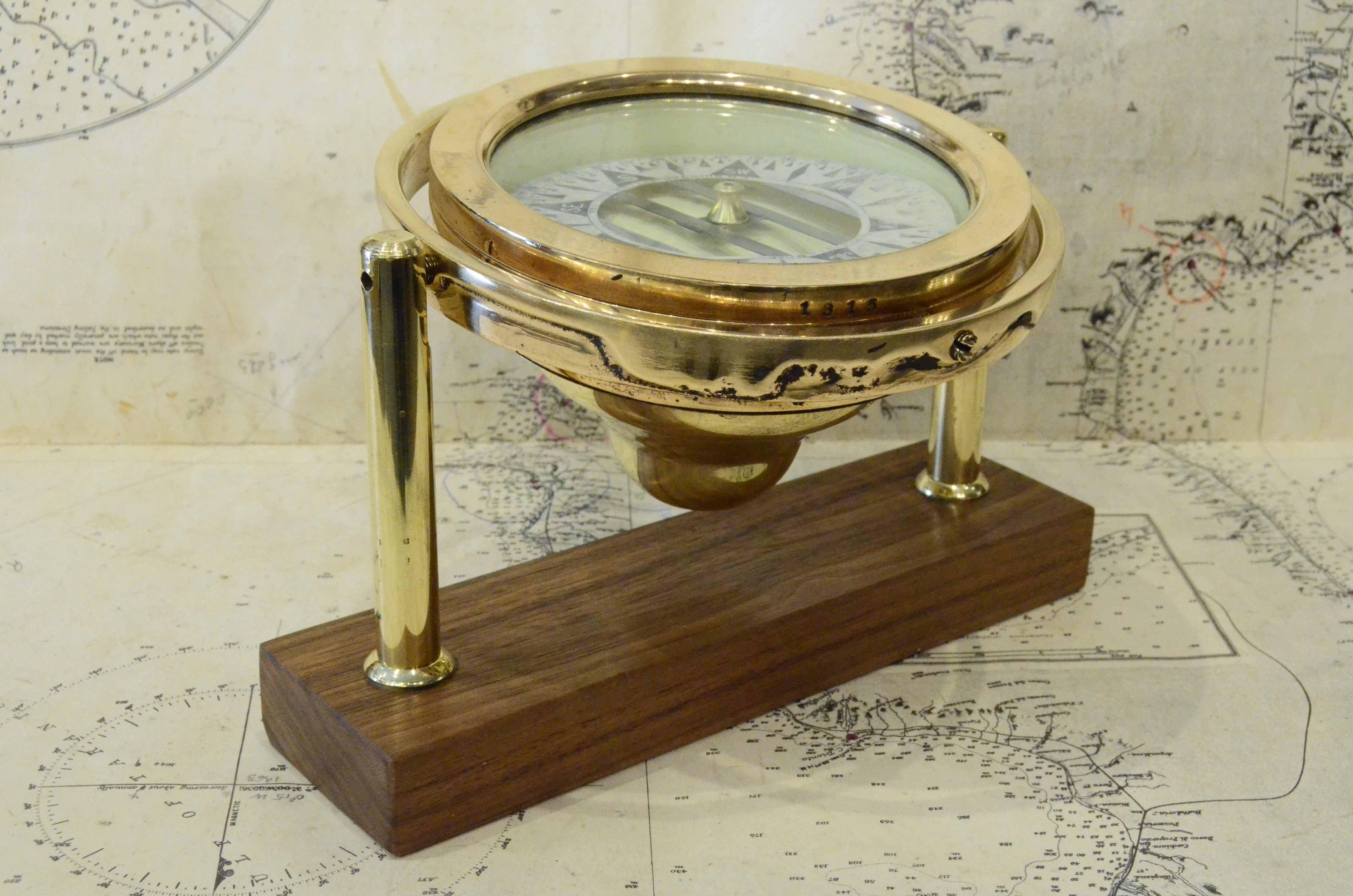 Nautischer Kompass aus Messing  unterzeichnet DIRIGO Eugen M. Sherman Seattle USA 1920 im Angebot 2