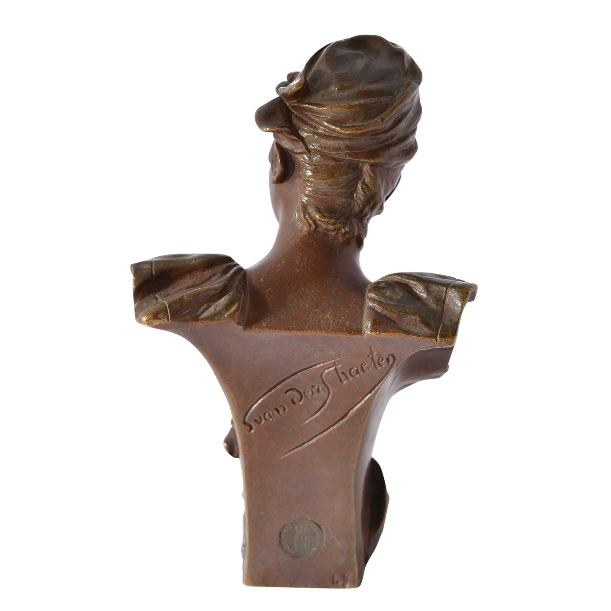 Bust from Model Pierrette by George Van der Straeten In Excellent Condition In Pataskala, OH