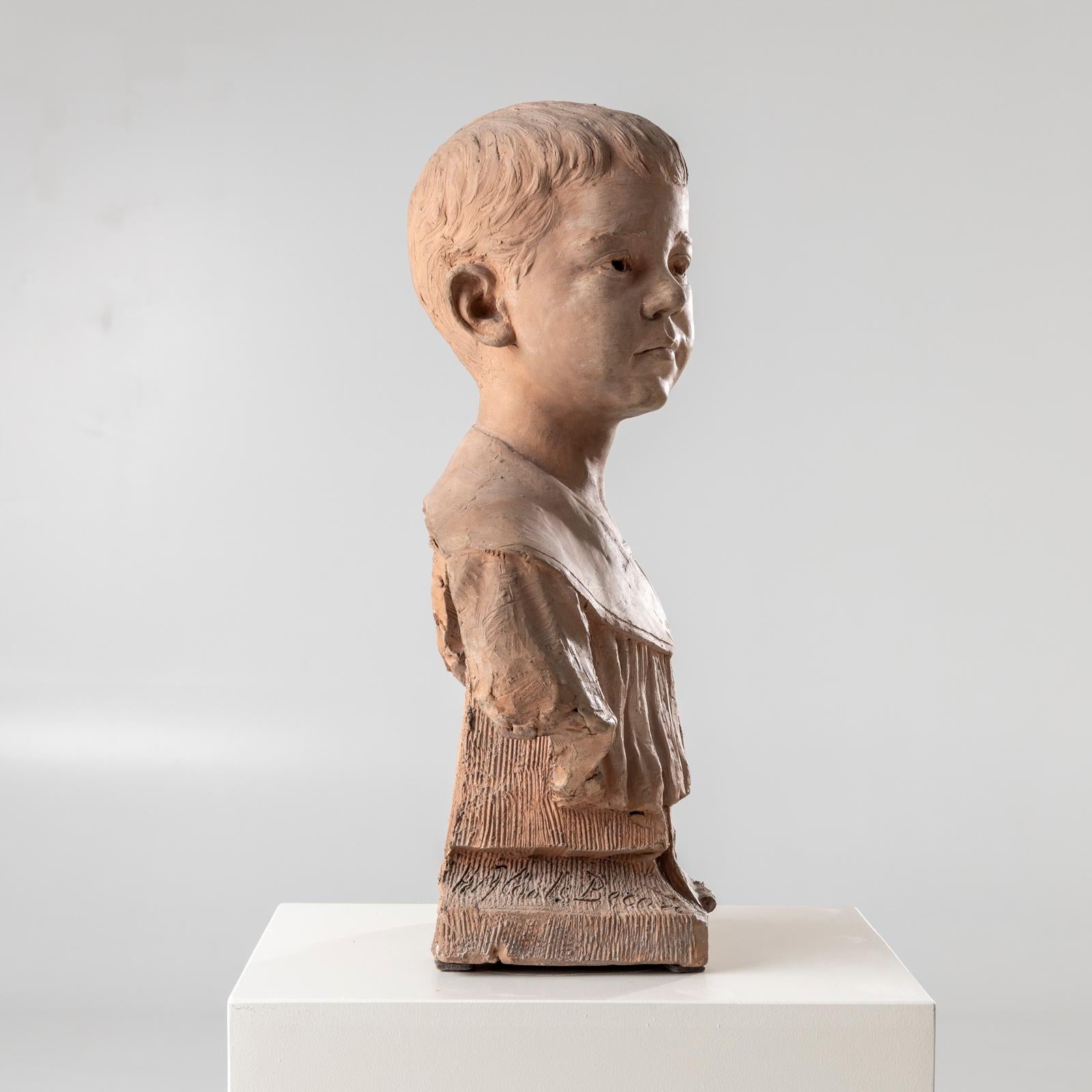 Busto di ragazzo in erracotta, firmato H. H. Becoré, Francia, seconda metà del XIX secolo. in vendita 4