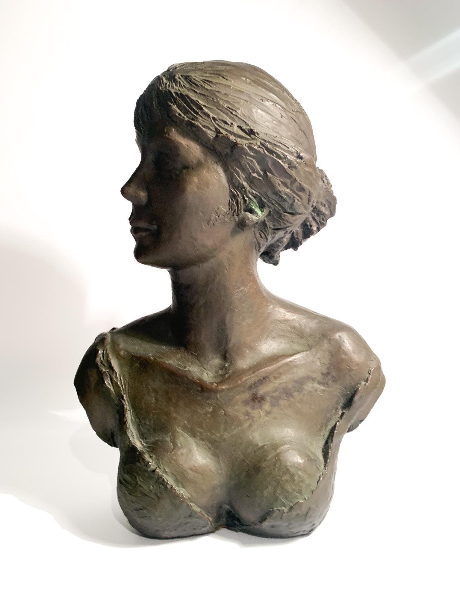 Bust of a Lady in Lost Wax Bronze Sculpture by Giuseppe Motti, 1950s In Good Condition For Sale In Milano, MI