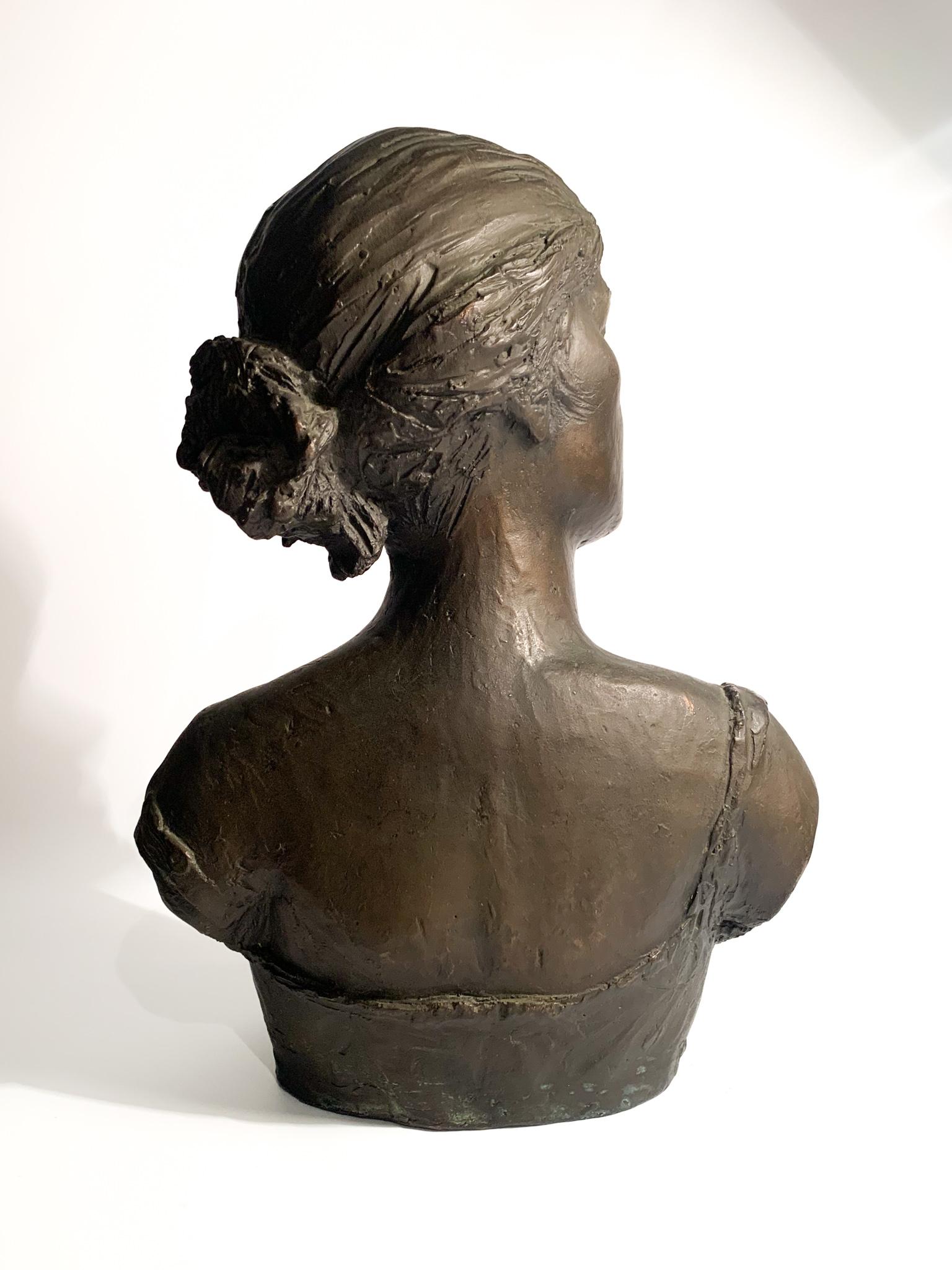 Bust of a Lady in Lost Wax Bronze Sculpture by Giuseppe Motti, 1950s For Sale 3