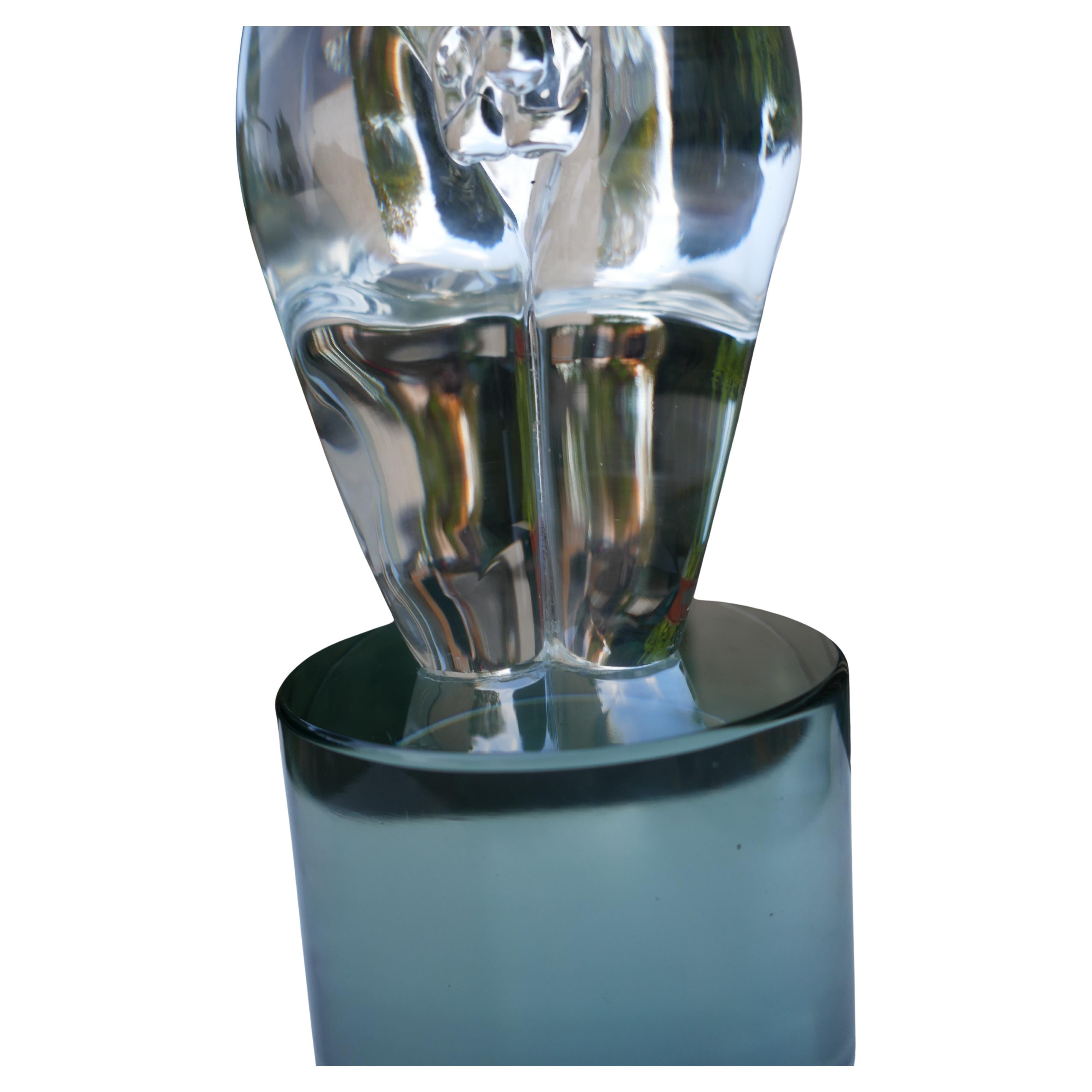 Bust of a man in transparent glass attributed to Pino Signoretto.
Good condition.
Thanks
