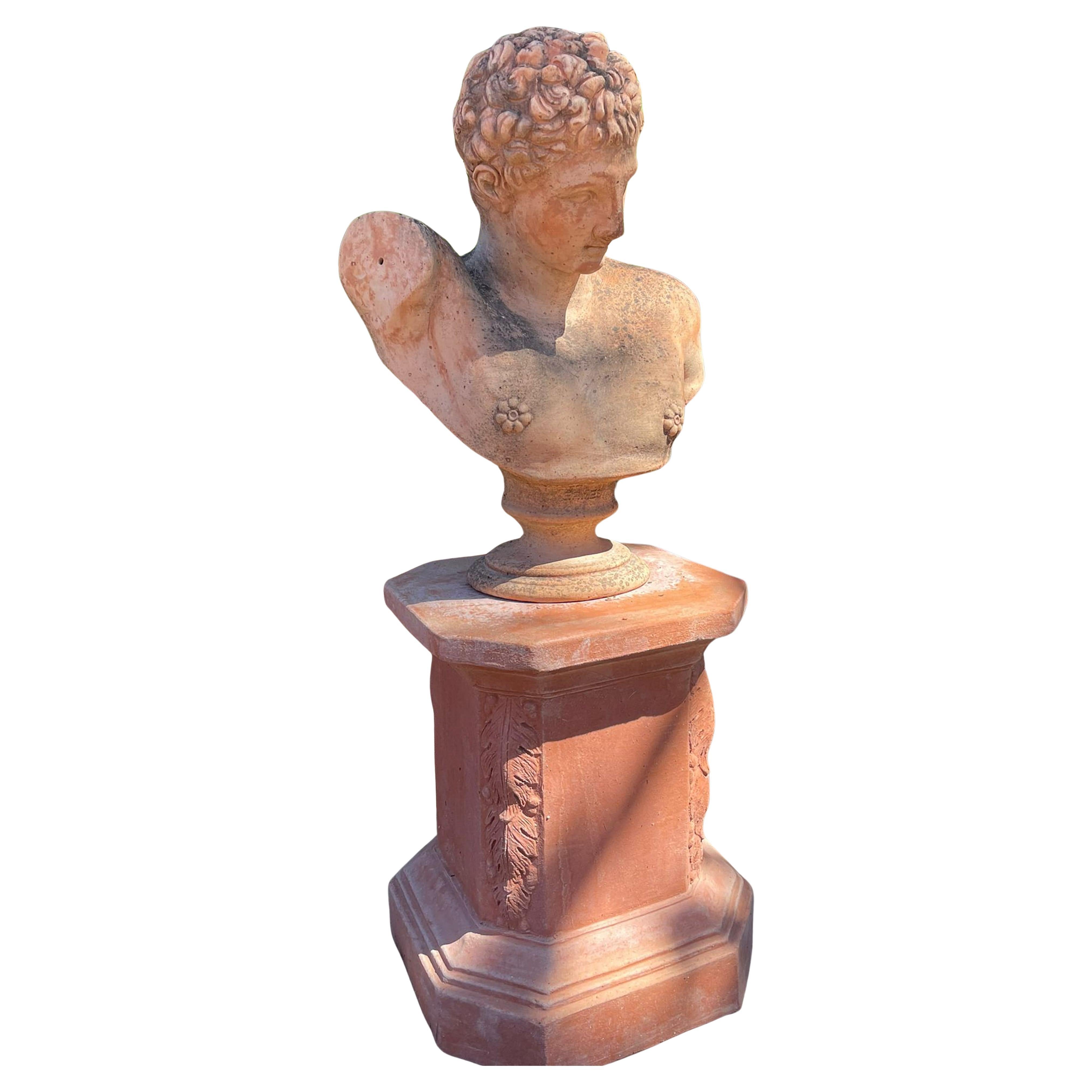 Hermes Bust, Terracotta, Impruneta, 21st Century

Height (cm)
50
Dimensions (cm)
40x25
Base Dimensions (cm)
Ø19
Weight (kg)
11

Good condition