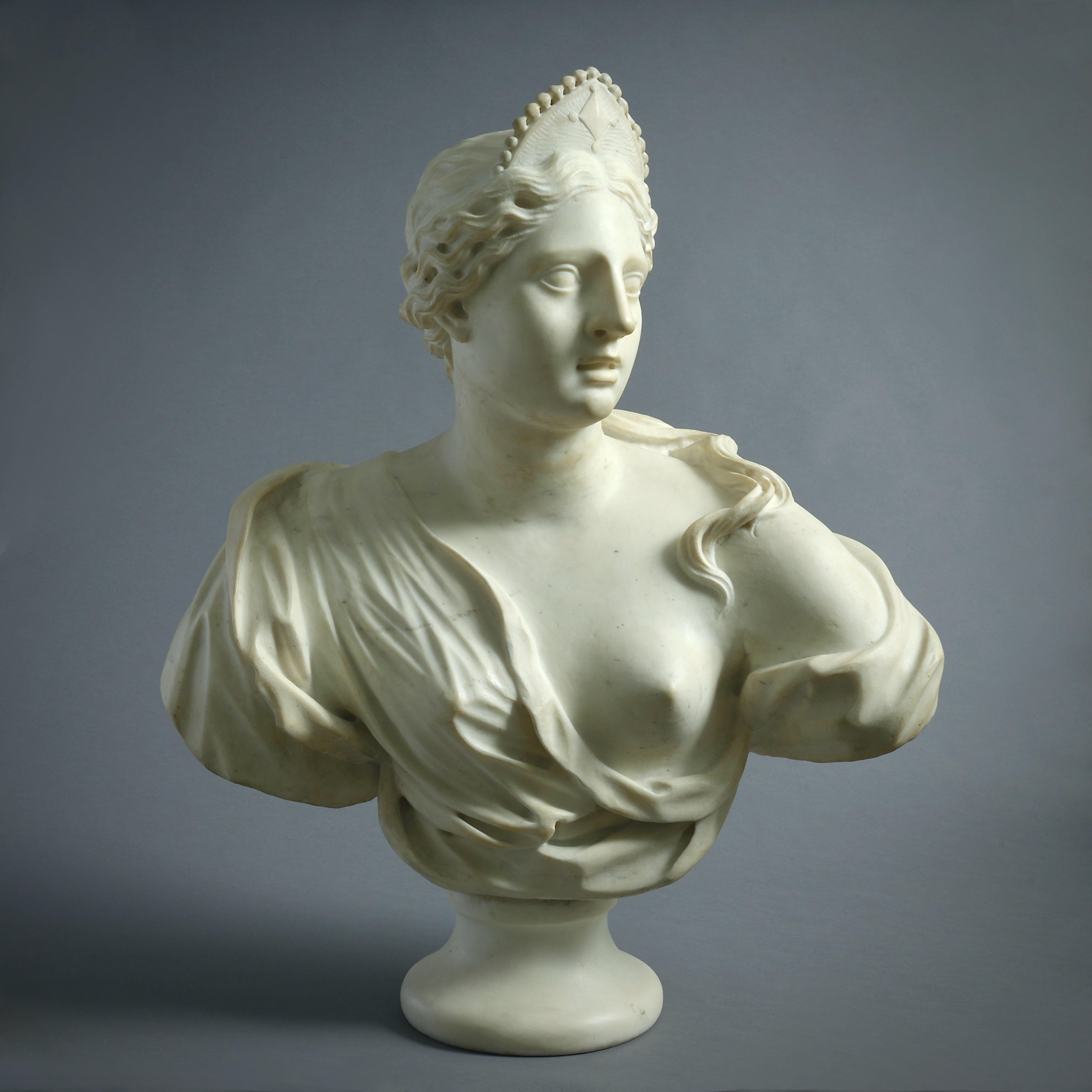 ITALIANO, INIZIO XVIII SECOLO

UN BUSTO DI DONNA CON DIADEMA

Marmo statuario