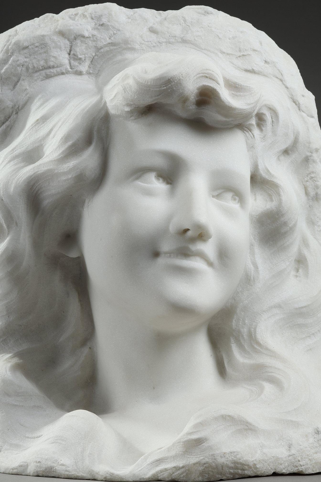 Bust of a young woman in Carrara marble, 19th century For Sale 3