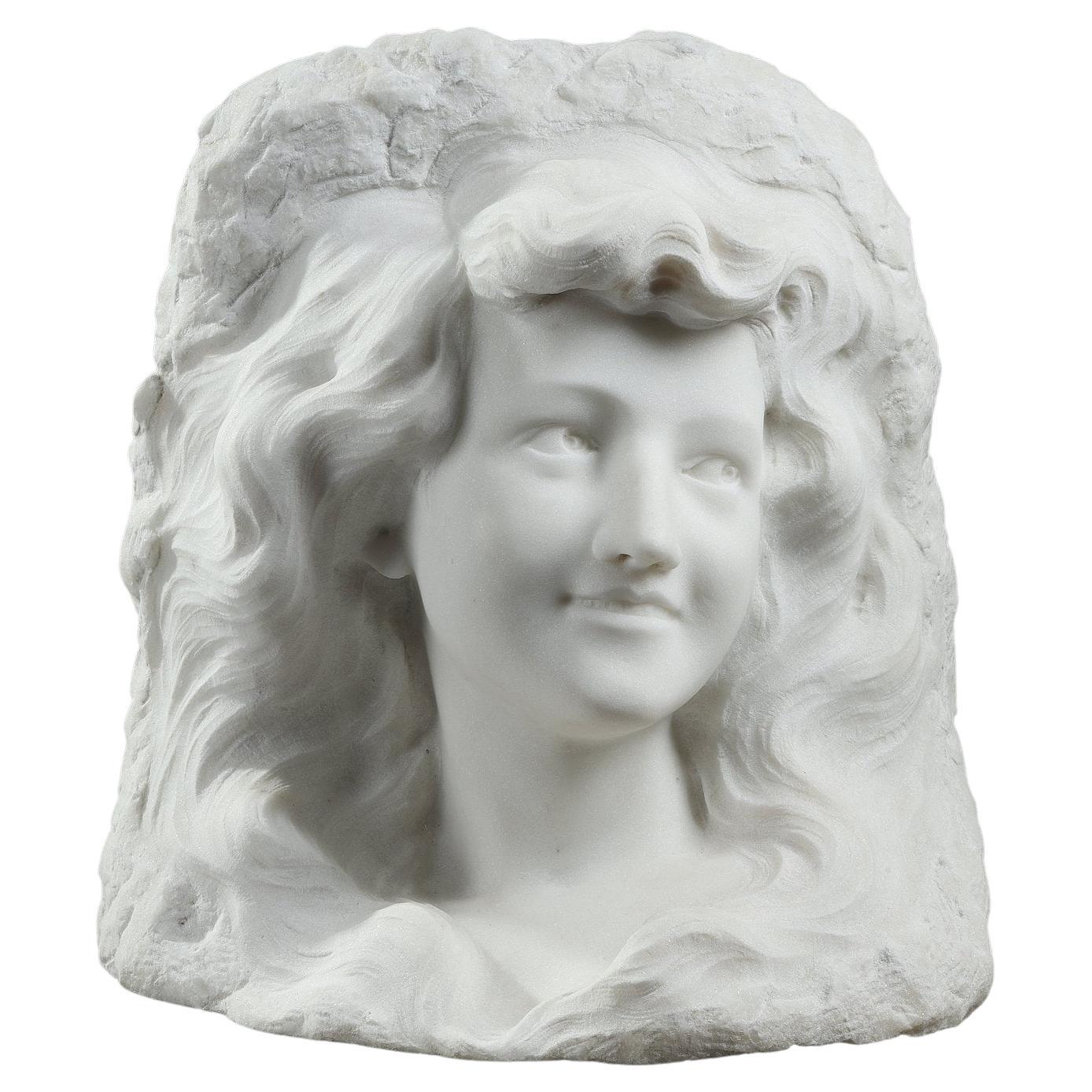 Bust of a young woman in Carrara marble, 19th century For Sale