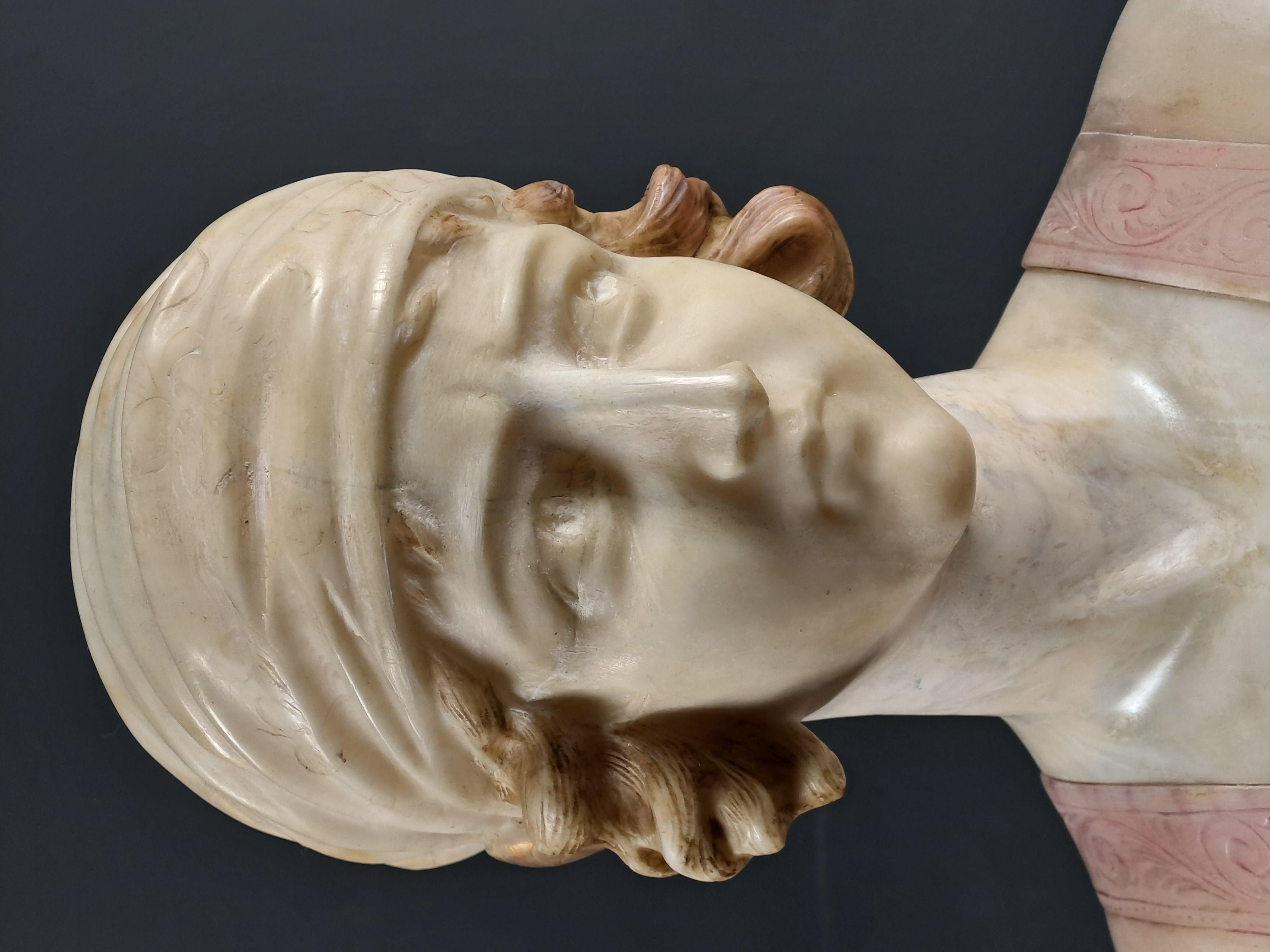 Bust Of A Young Woman In Polychromed Alabaster In Good Condition In BARSAC, FR