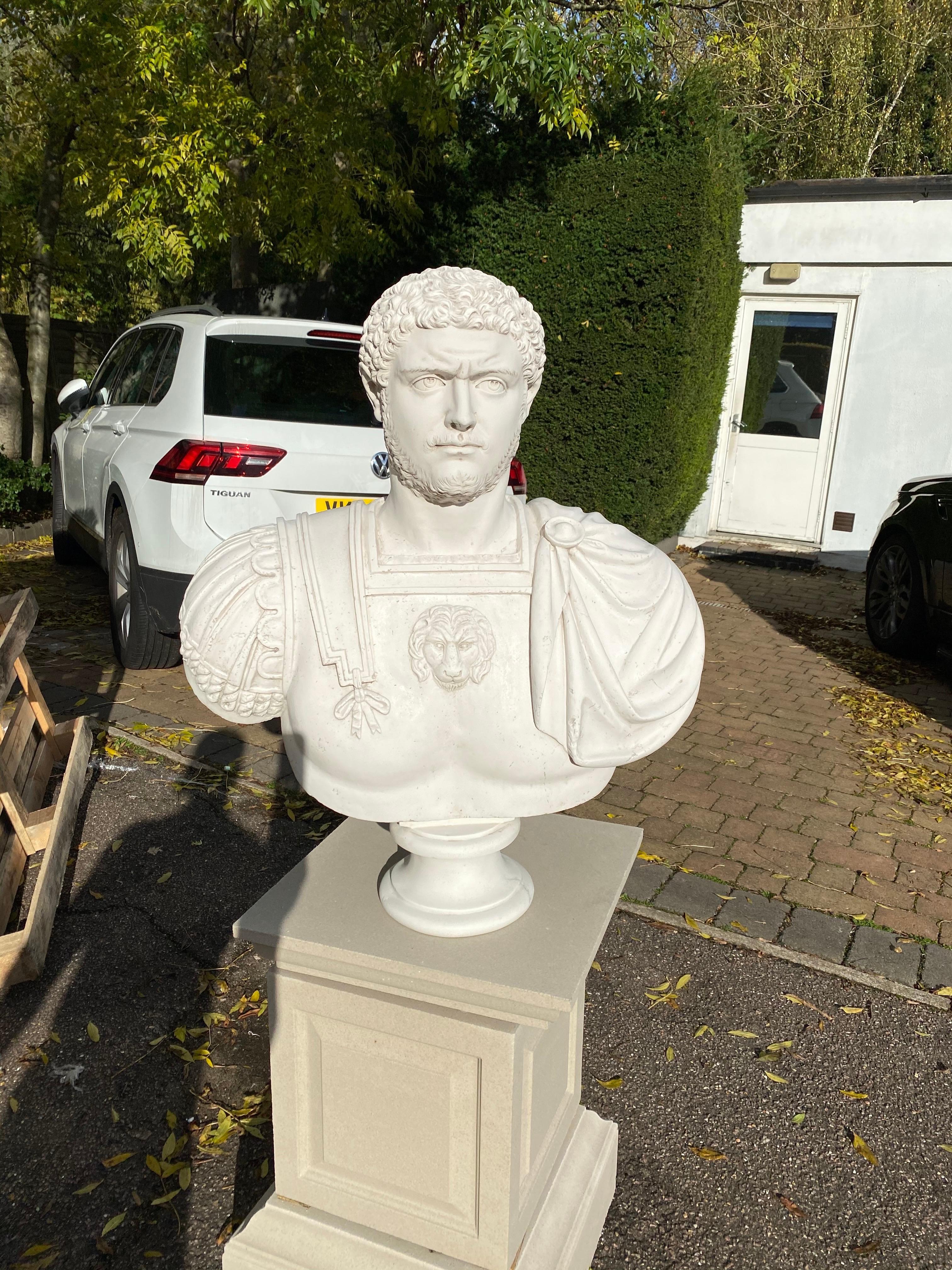 Bust of Caracalla – Skulptur eines römischen Kaisers des 20. Jahrhunderts im Zustand „Hervorragend“ im Angebot in Southall, GB