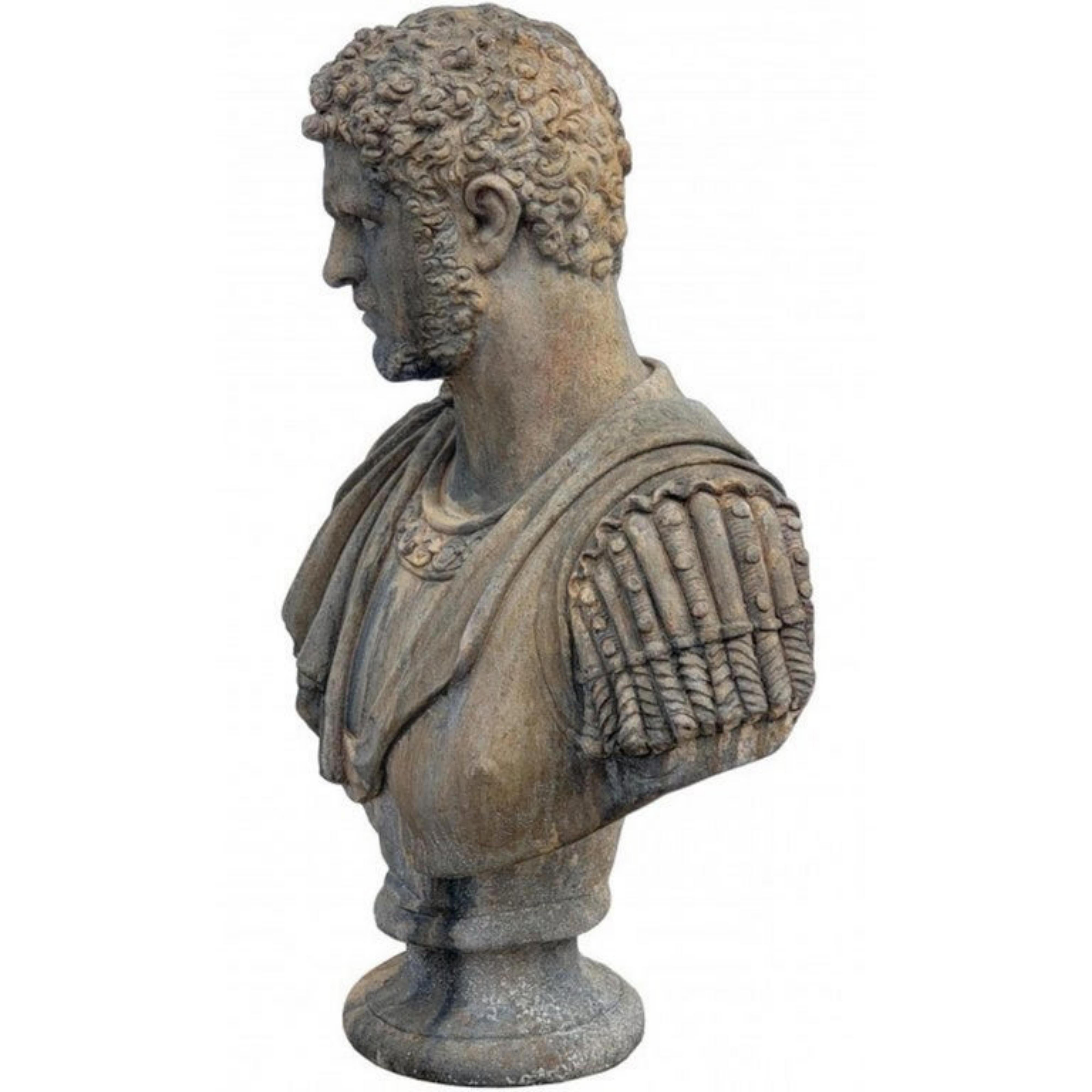 Bust of Caracalla in Terracotta.
Early 20th century.

Measures: height 73 cm.
Width 58 cm
Depth 30 cm
Weight 18 kg
Base diameter 22 cm.
Historical period 216 ad.
Museum where the original is exposed Capitoline Museums (Campidoglio - Rome) Hall of