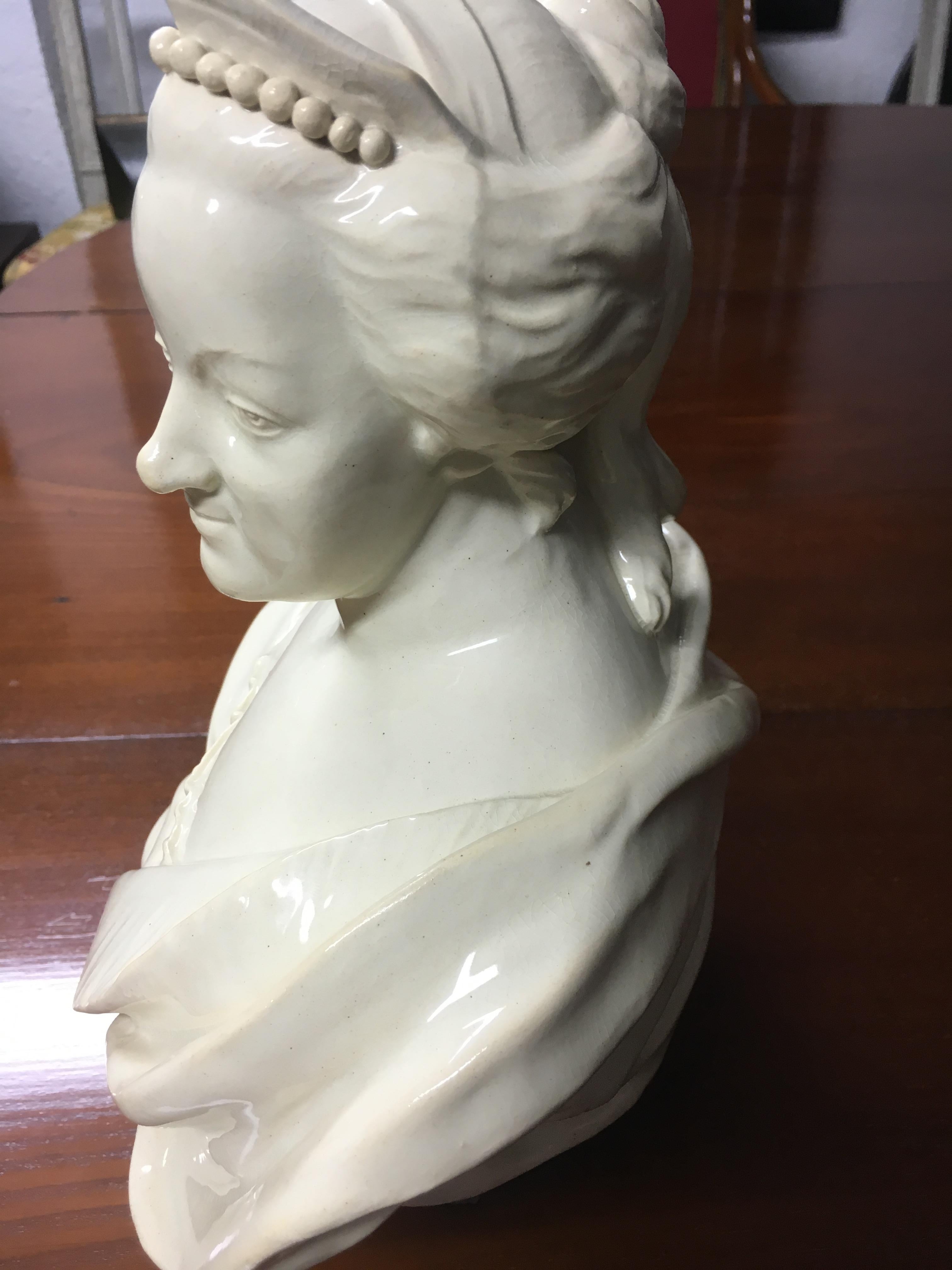 English Bust of Catherine II of Russia in Earthenware Leeds, Early 19th Century For Sale