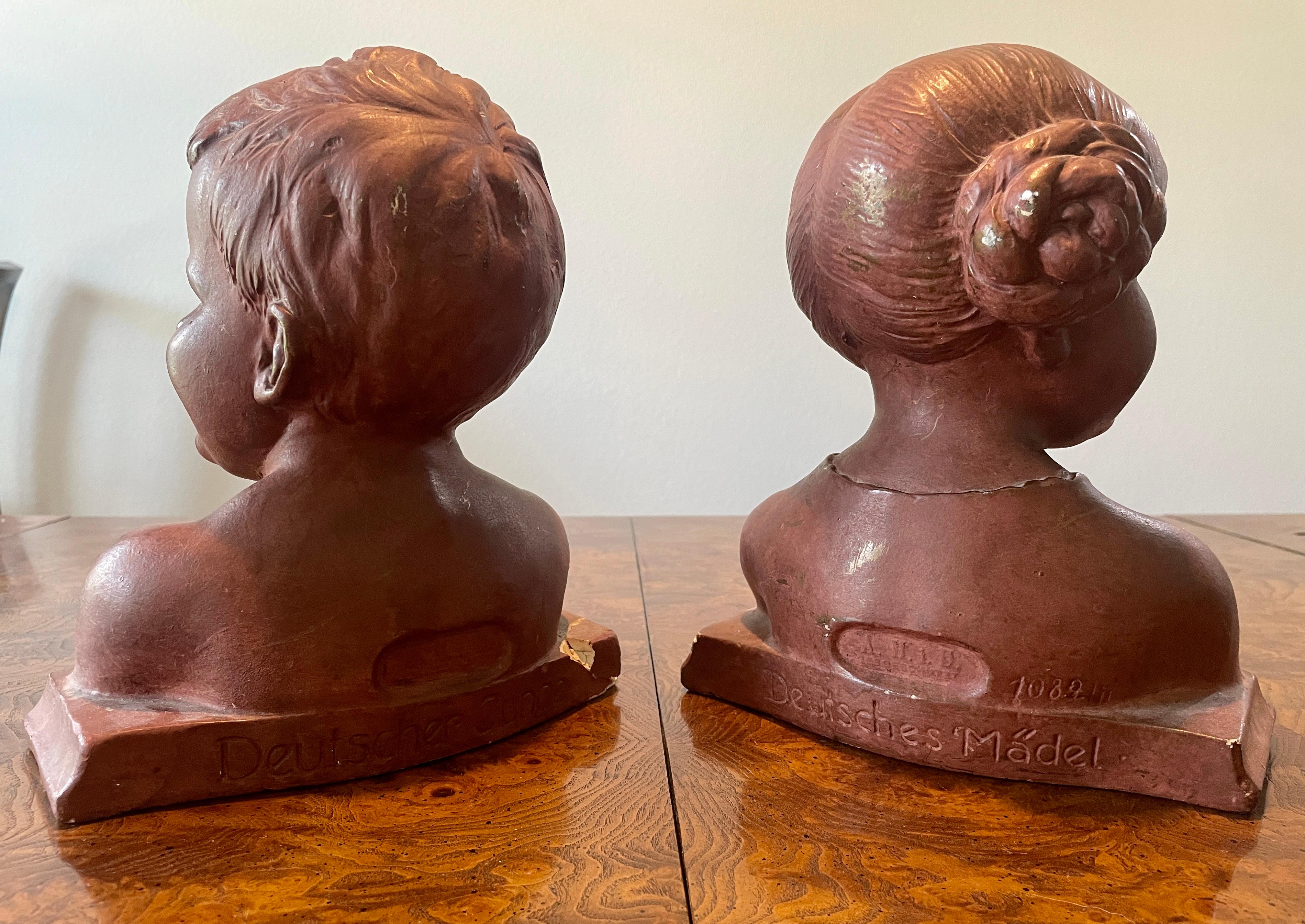 Busto di bambino - Una coppia di sculture in vendita 2