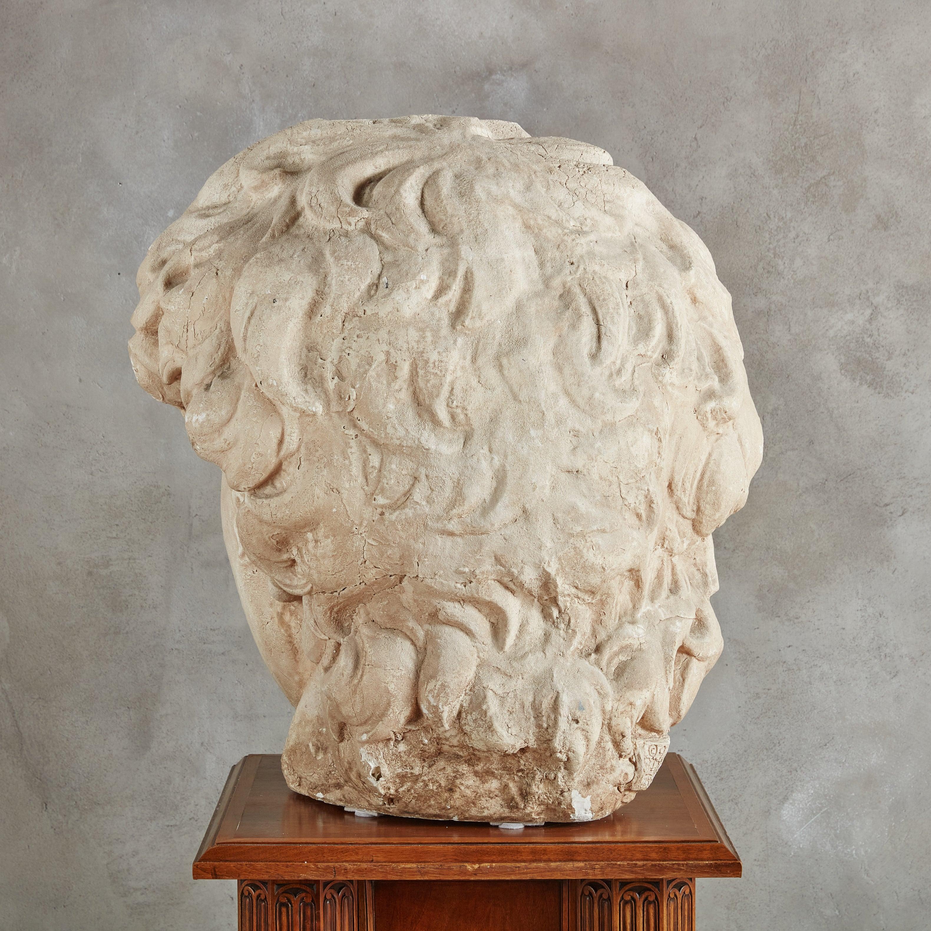 Fine XX secolo Busto di David di Stone International, 1992 in vendita
