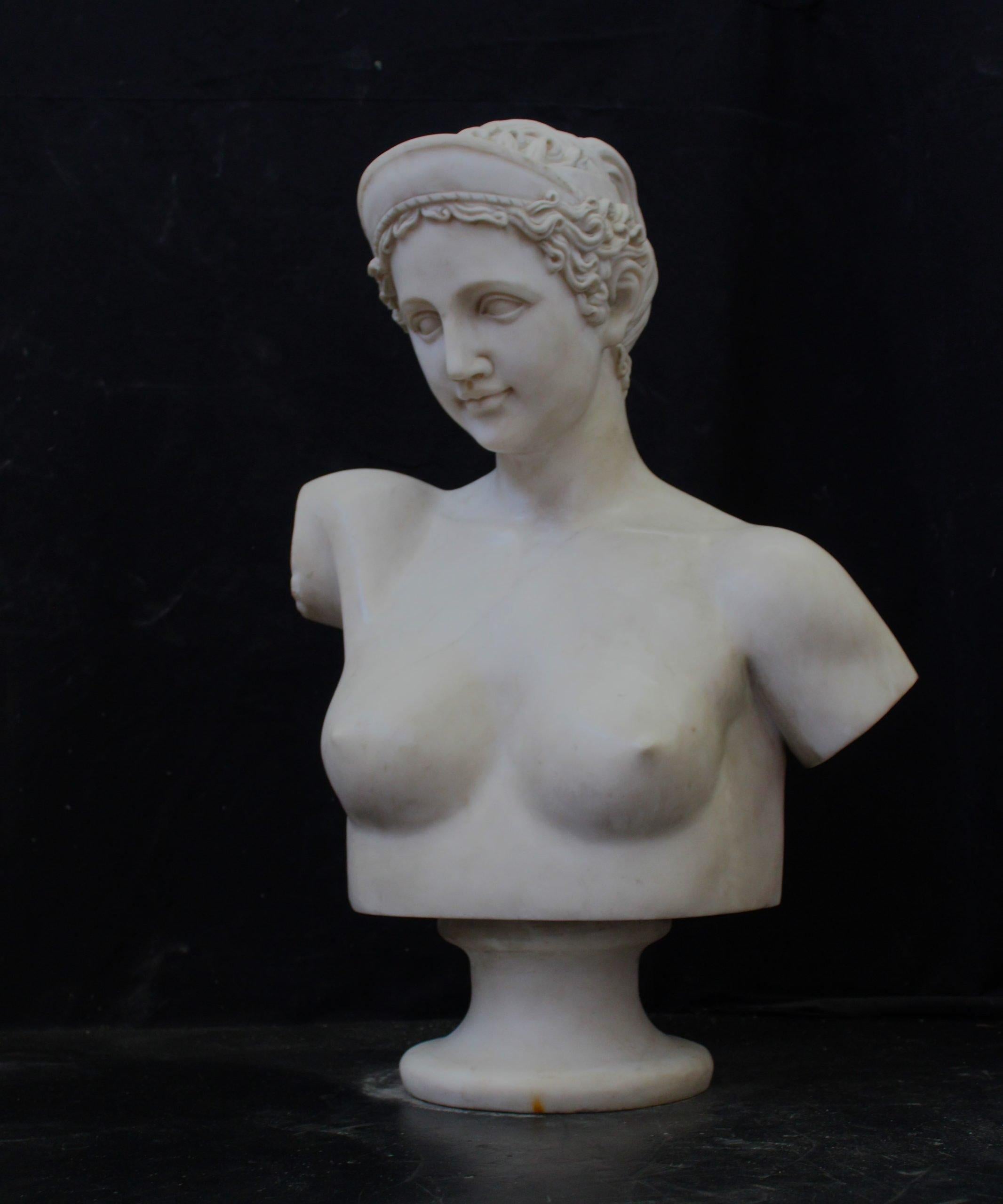 XX secolo Busto di Diana in vendita