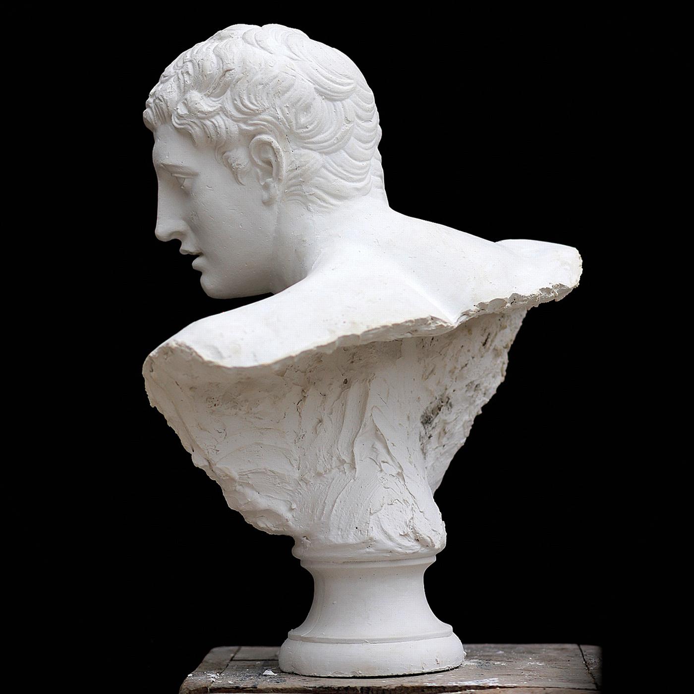 This exquisite bust is an exact depiction of the face of the Discobolus, the famous Greek sculpture whose celebrated Roman copies are housed in the National British Museum and the Museo Nazionale Romano. Hand-sculpted by the artists at the Studio