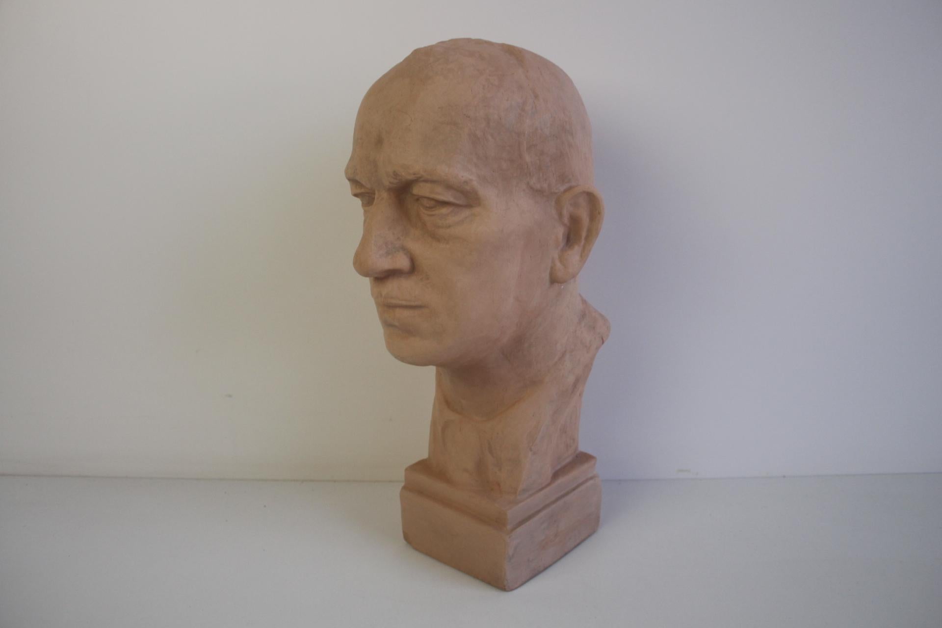 Bust of Edvard Beneš, President of Czechoslovakia, 1946 For Sale 6