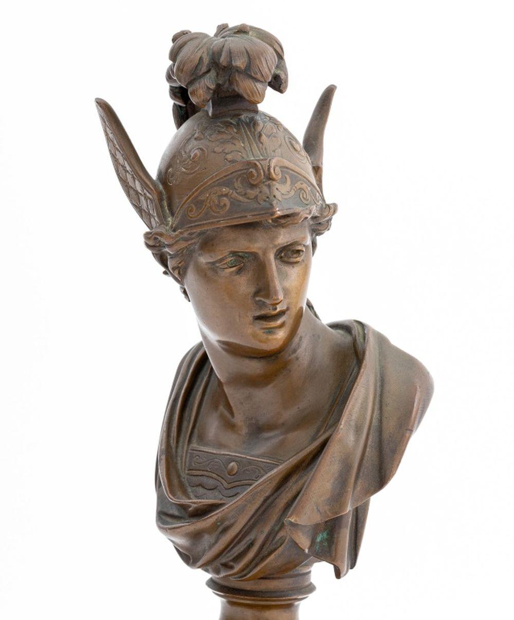 Busto di Ettore, principe troiano, scultura in bronzo patinato, montata su una base ebanizzata. Complessivamente: 15