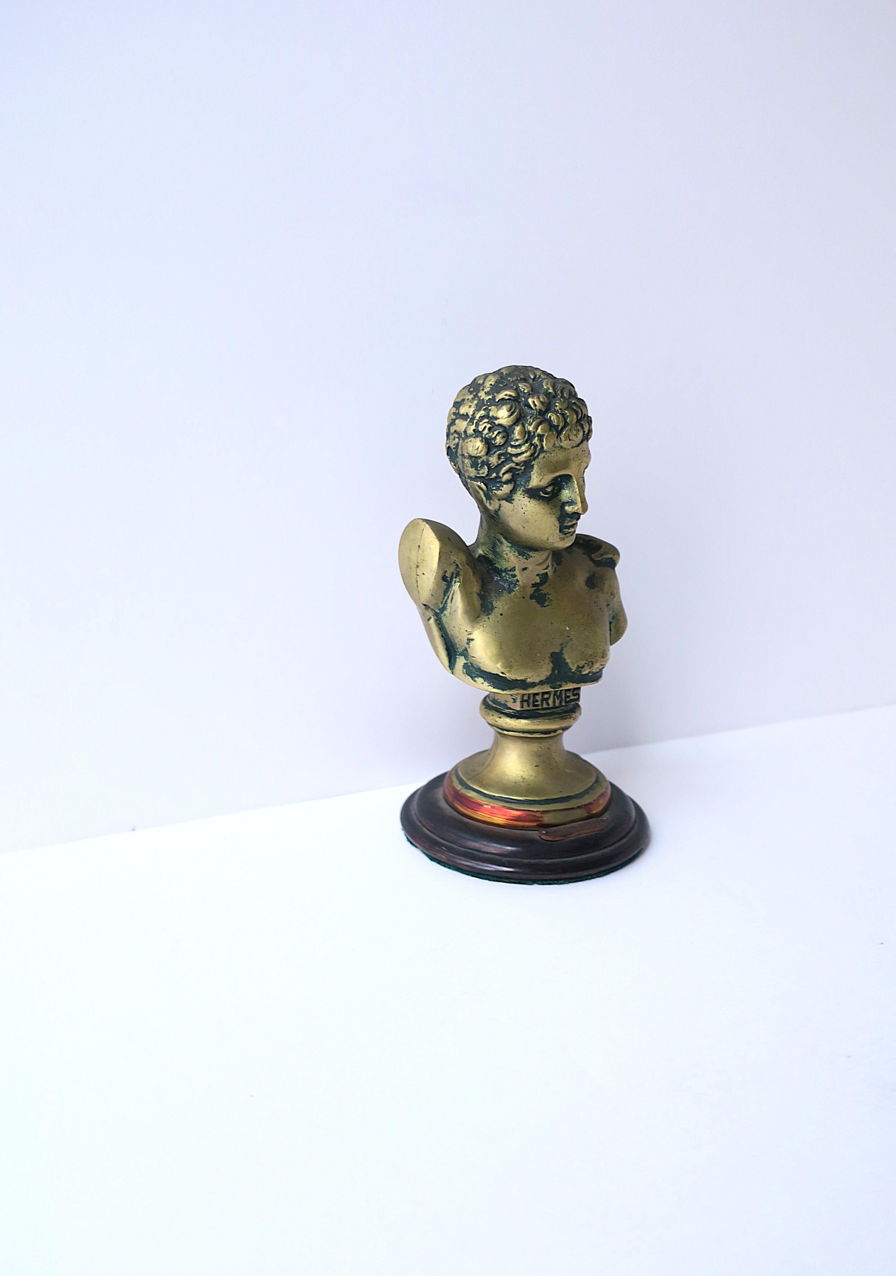 Bust of Hermes en vente 2
