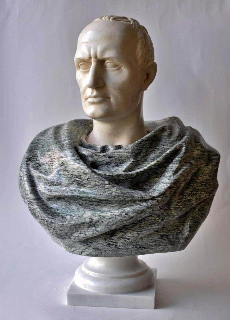 Modern Bust of Julius Caesar carved on Cipollino Apuan Marble end 20th Century For Sale
