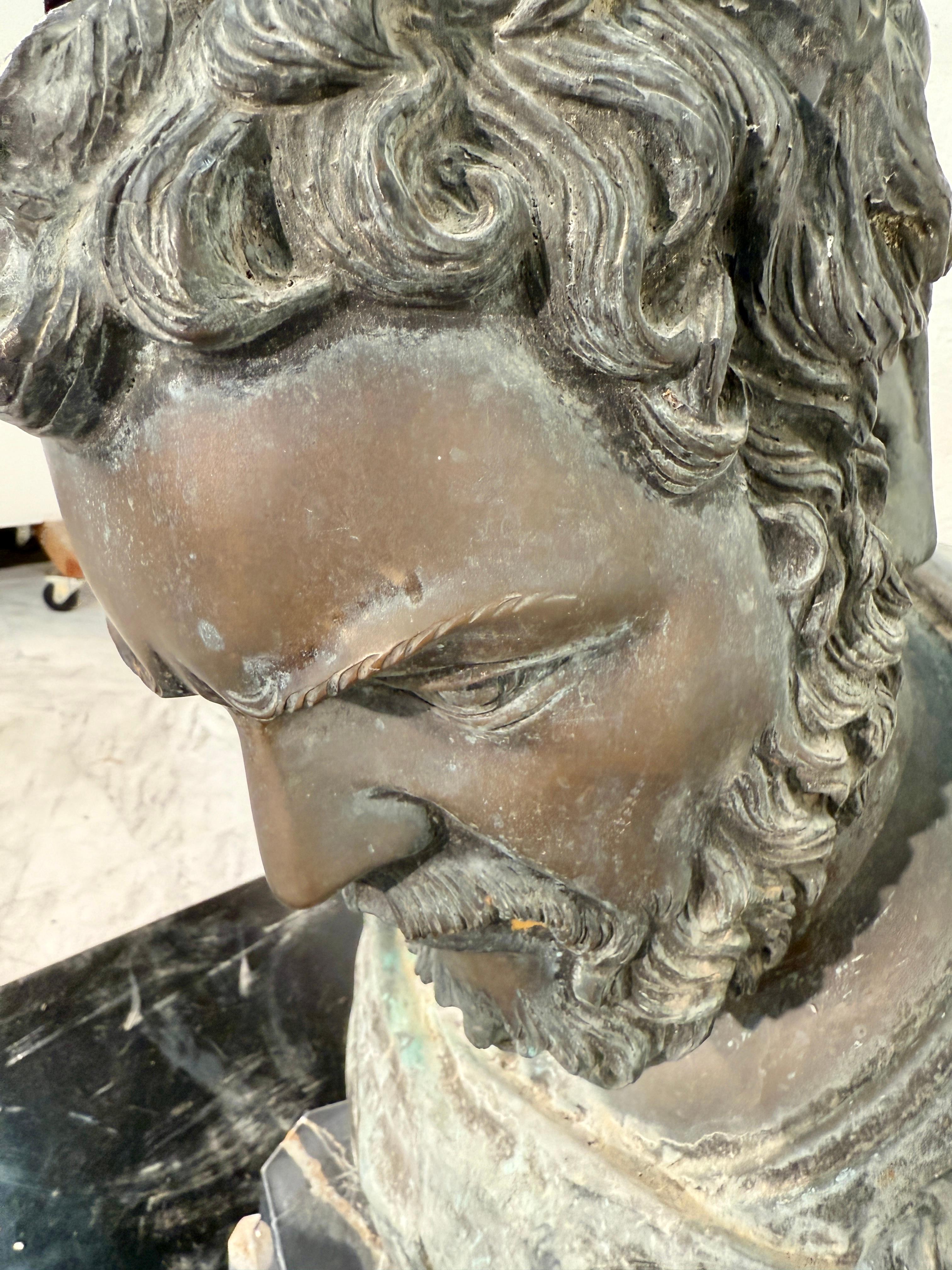 Buste de Marcus Aurelius Severus Antoninus Augustus, bronze et métal en vente 4