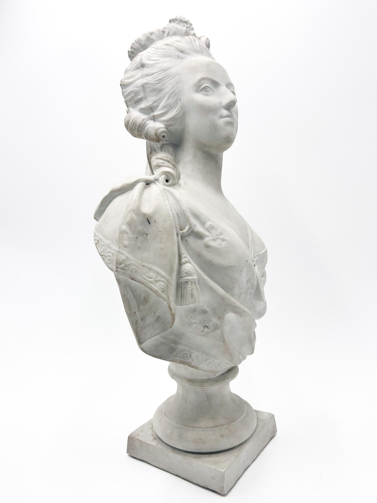 Bust of Marie Antoinette in Sevres Ceramic from the 1940s 5