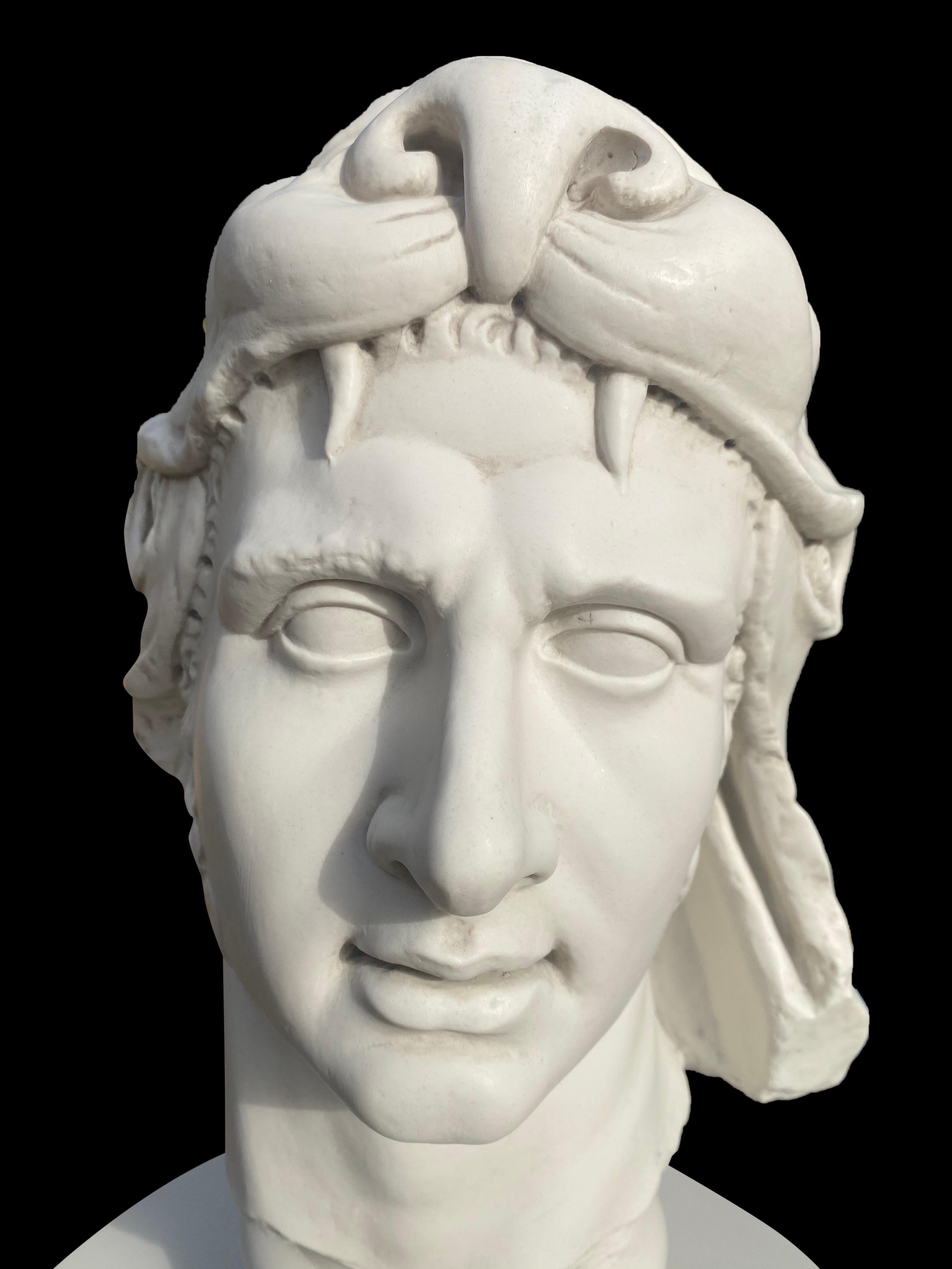 Busto di Mitridate - Scultura classica del XX secolo In condizioni ottime in vendita a Southall, GB